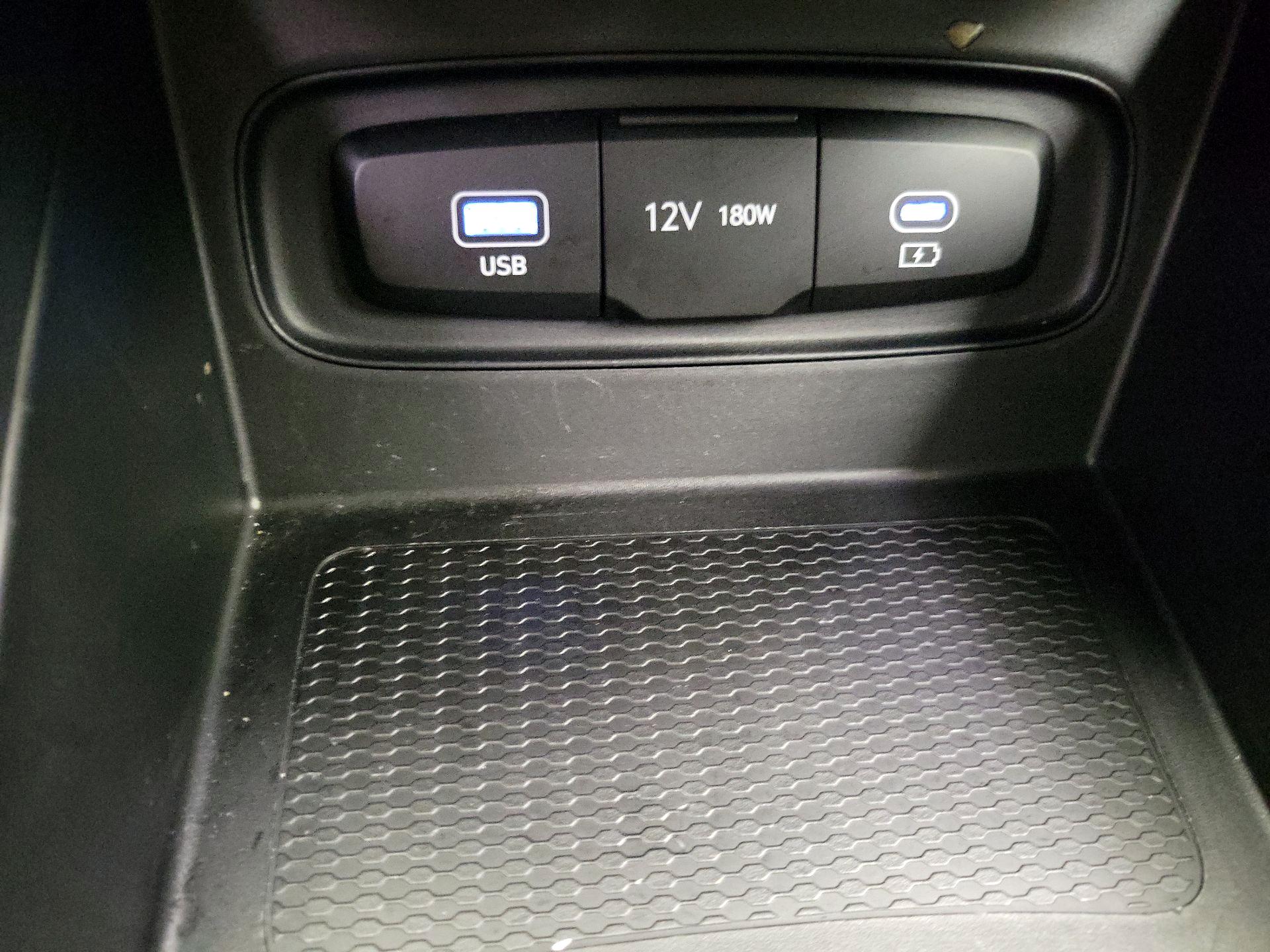 Thumbnail: 2025 Hyundai Venue - 18