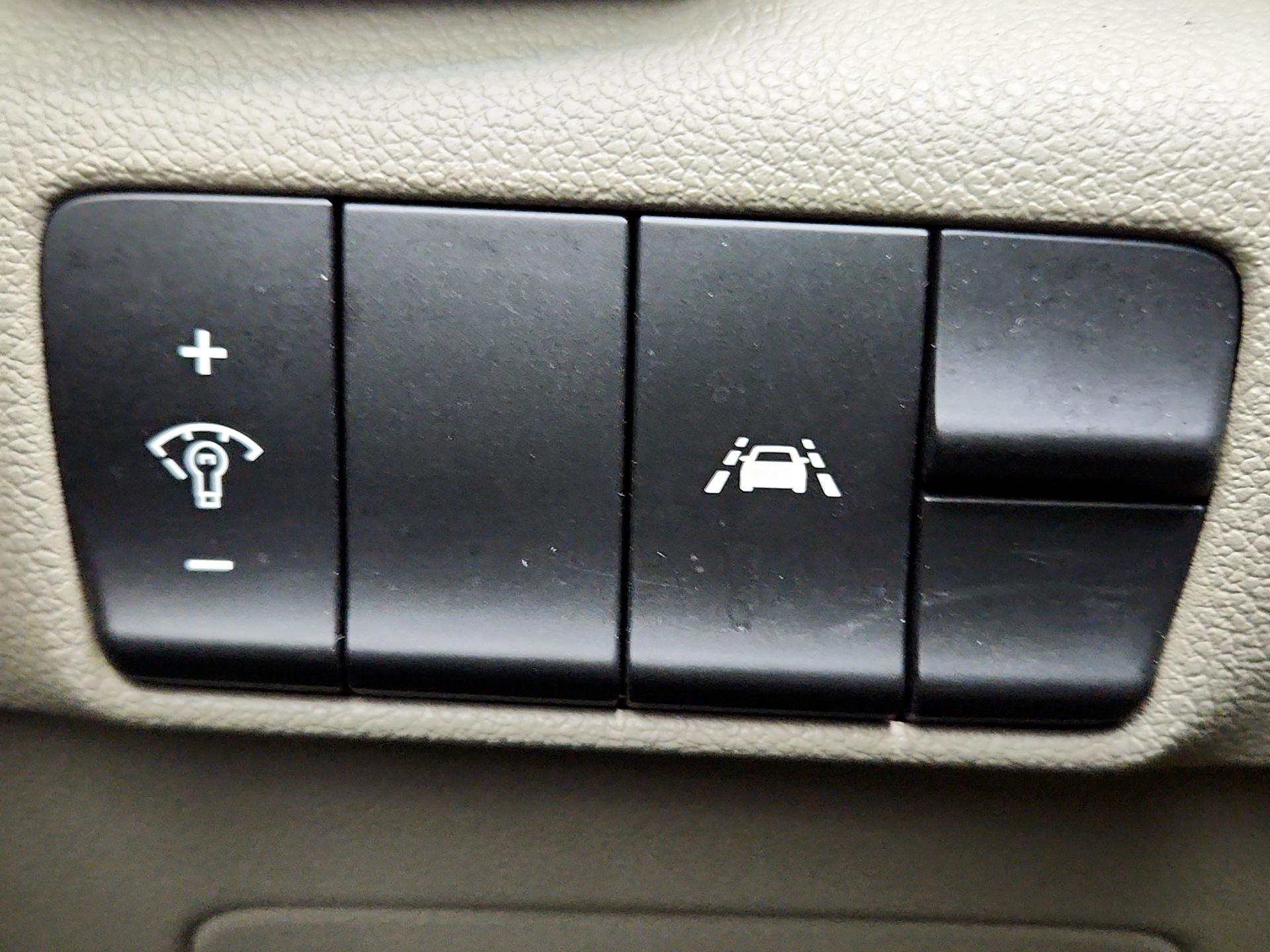 Thumbnail: 2021 Kia Sportage - 13