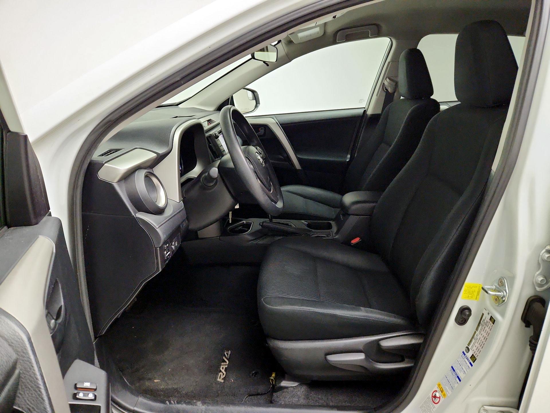 Thumbnail: 2017 Toyota RAV4 - 11