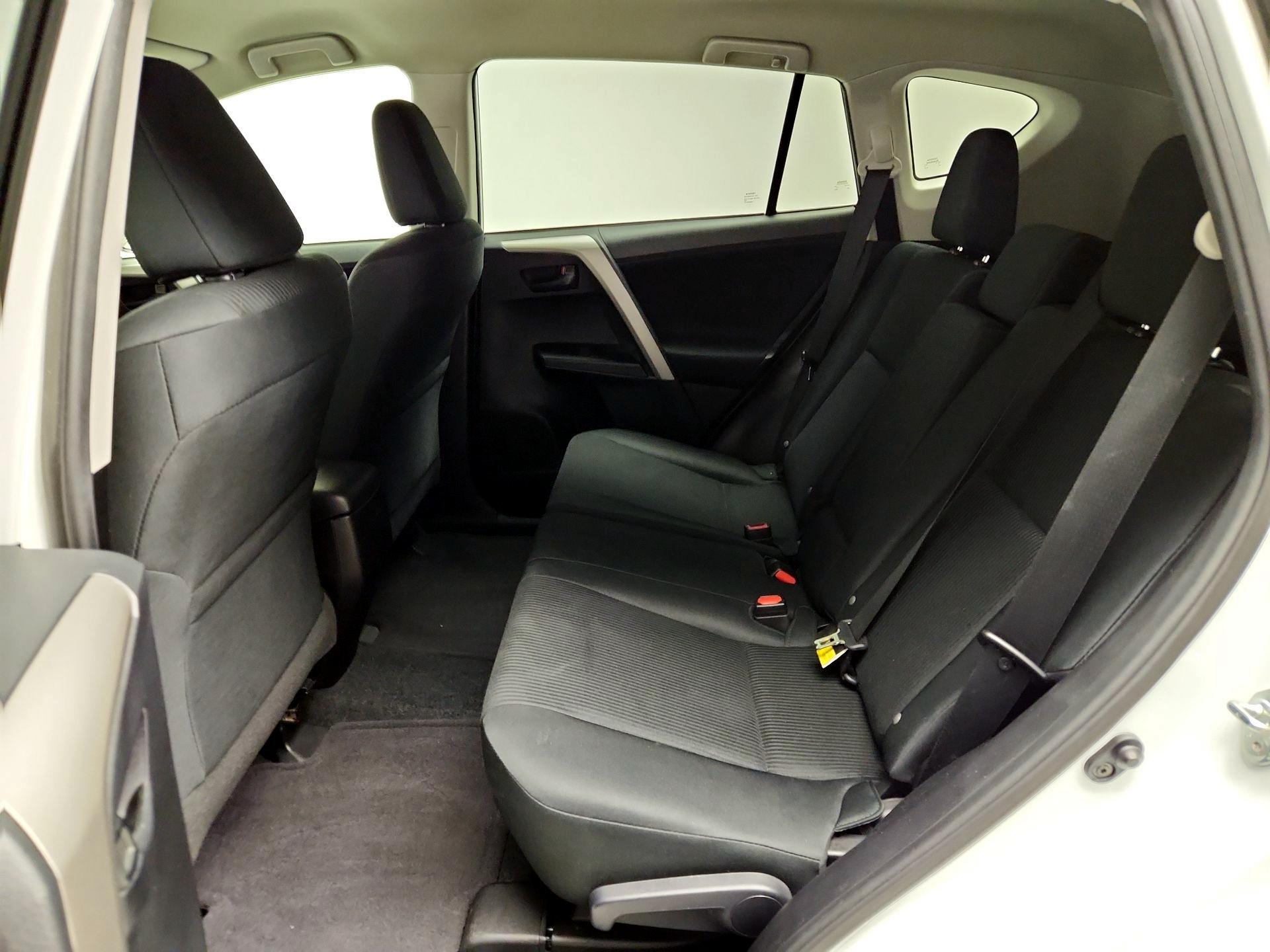 Thumbnail: 2017 Toyota RAV4 - 19