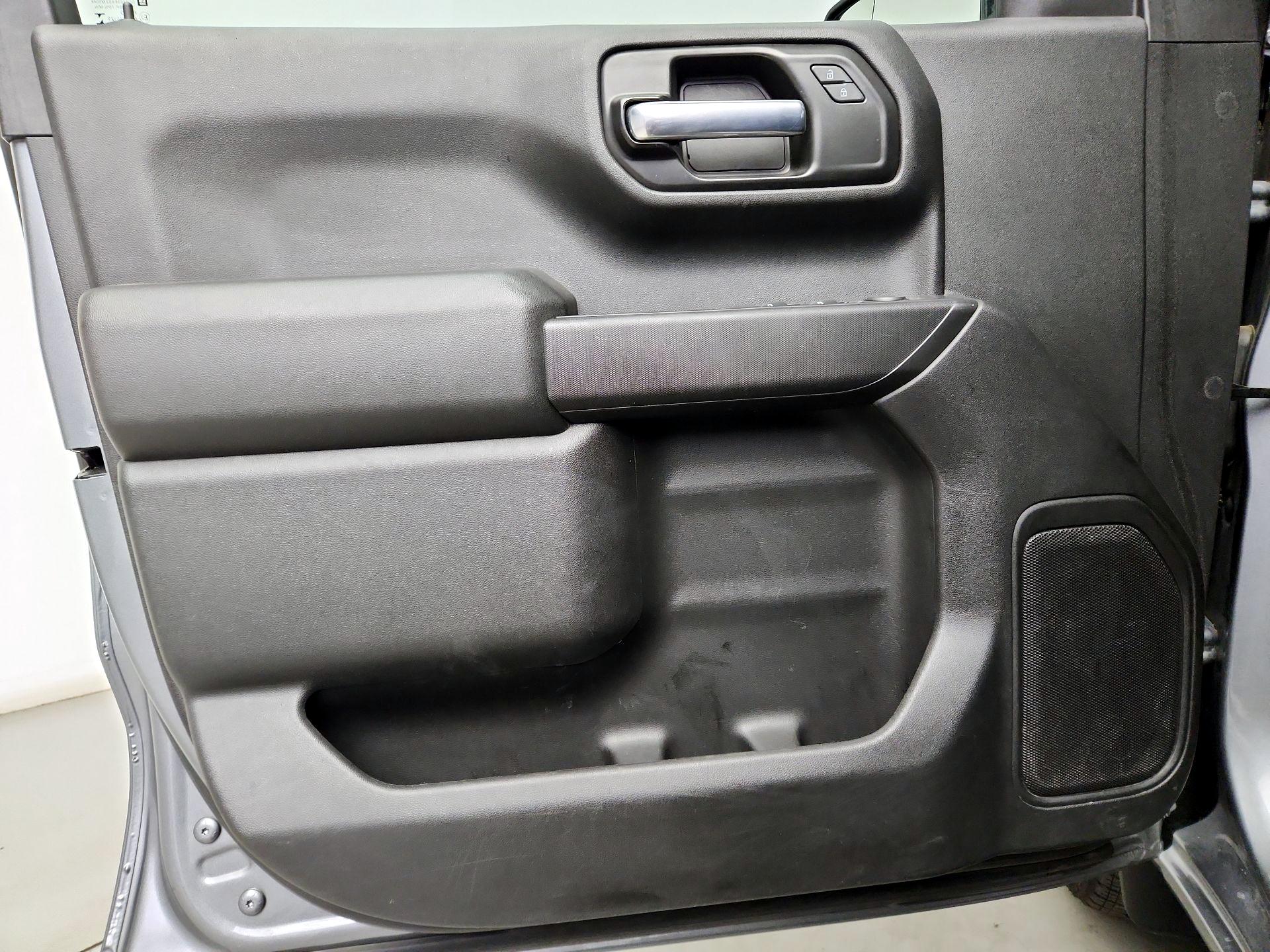 Thumbnail: 2020 Chevrolet Silverado 1500 - 12