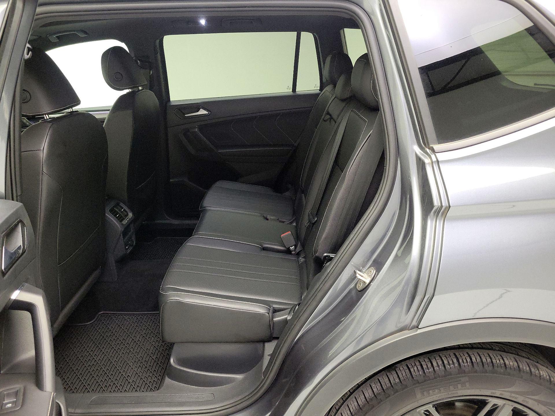 Thumbnail: 2022 Volkswagen Tiguan - 20