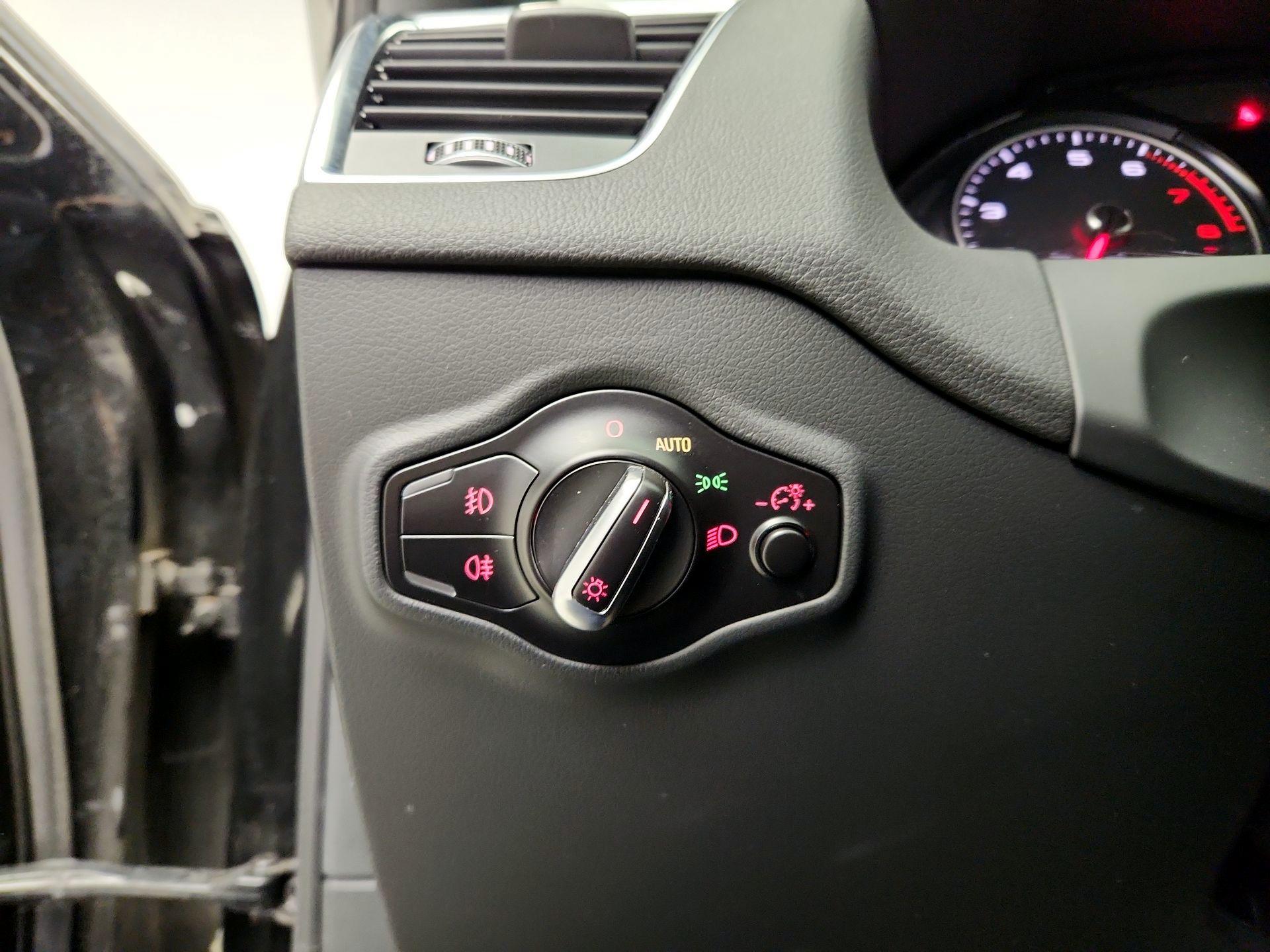 Thumbnail: 2015 Audi Q5 - 13