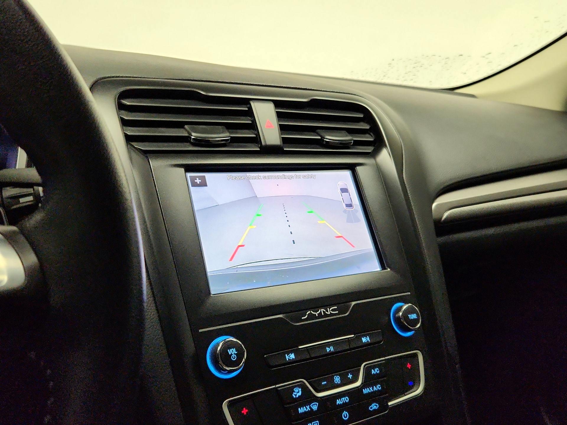 Thumbnail: 2019 Ford Fusion - 14