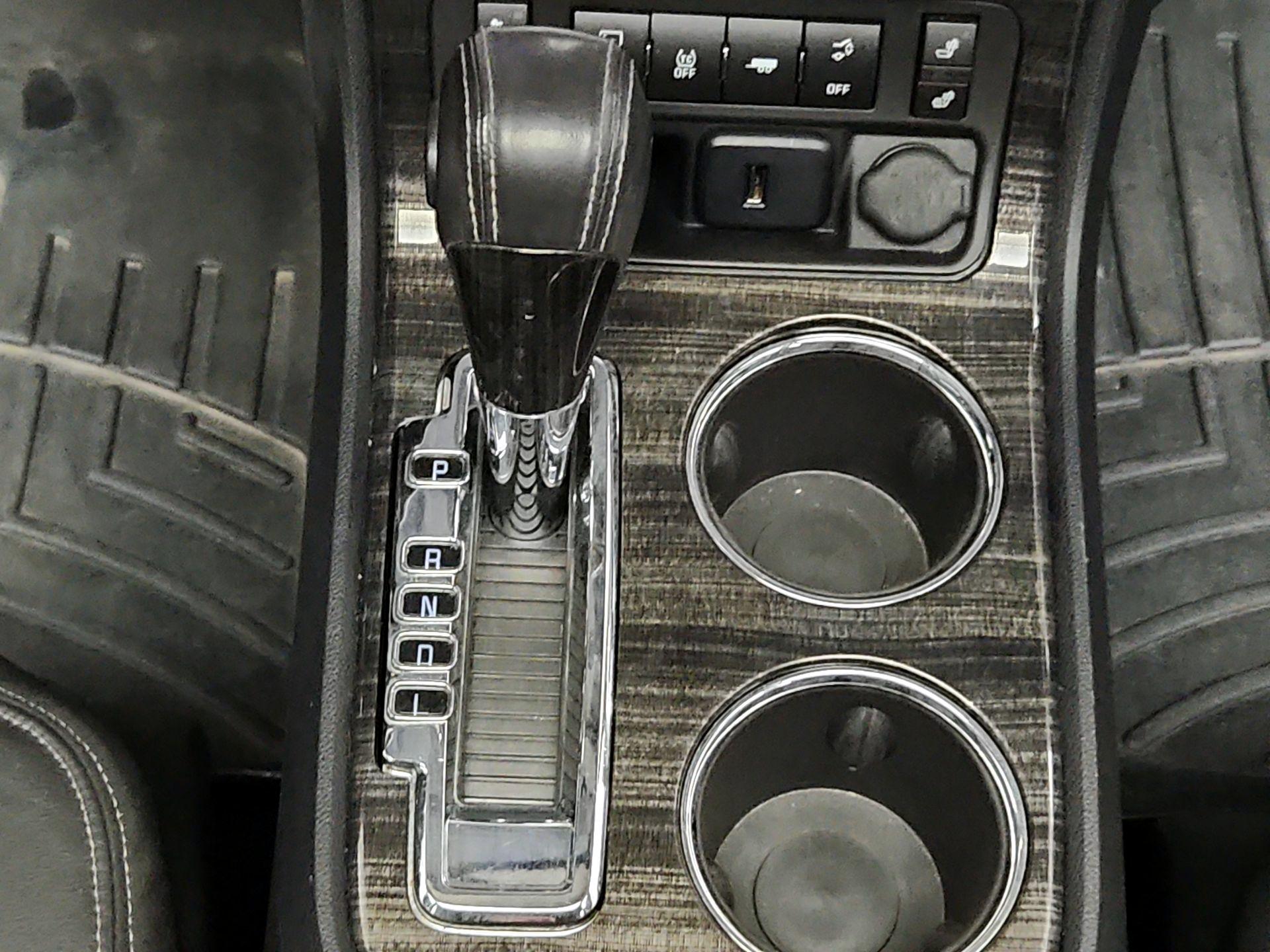 Thumbnail: 2016 GMC Acadia - 18