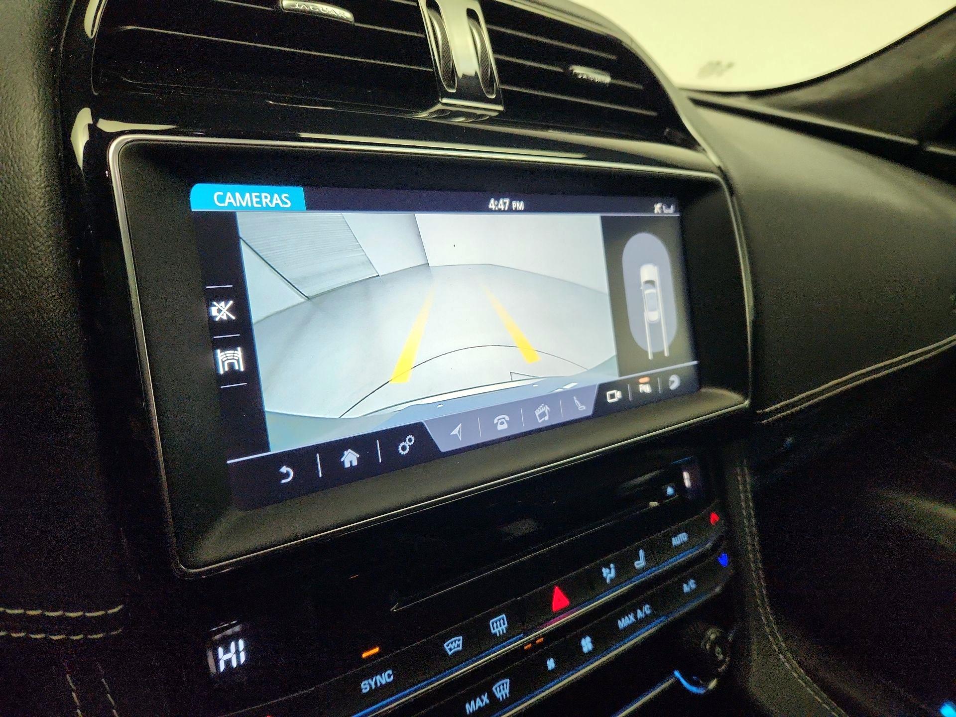 Thumbnail: 2019 Jaguar F-Pace - 15