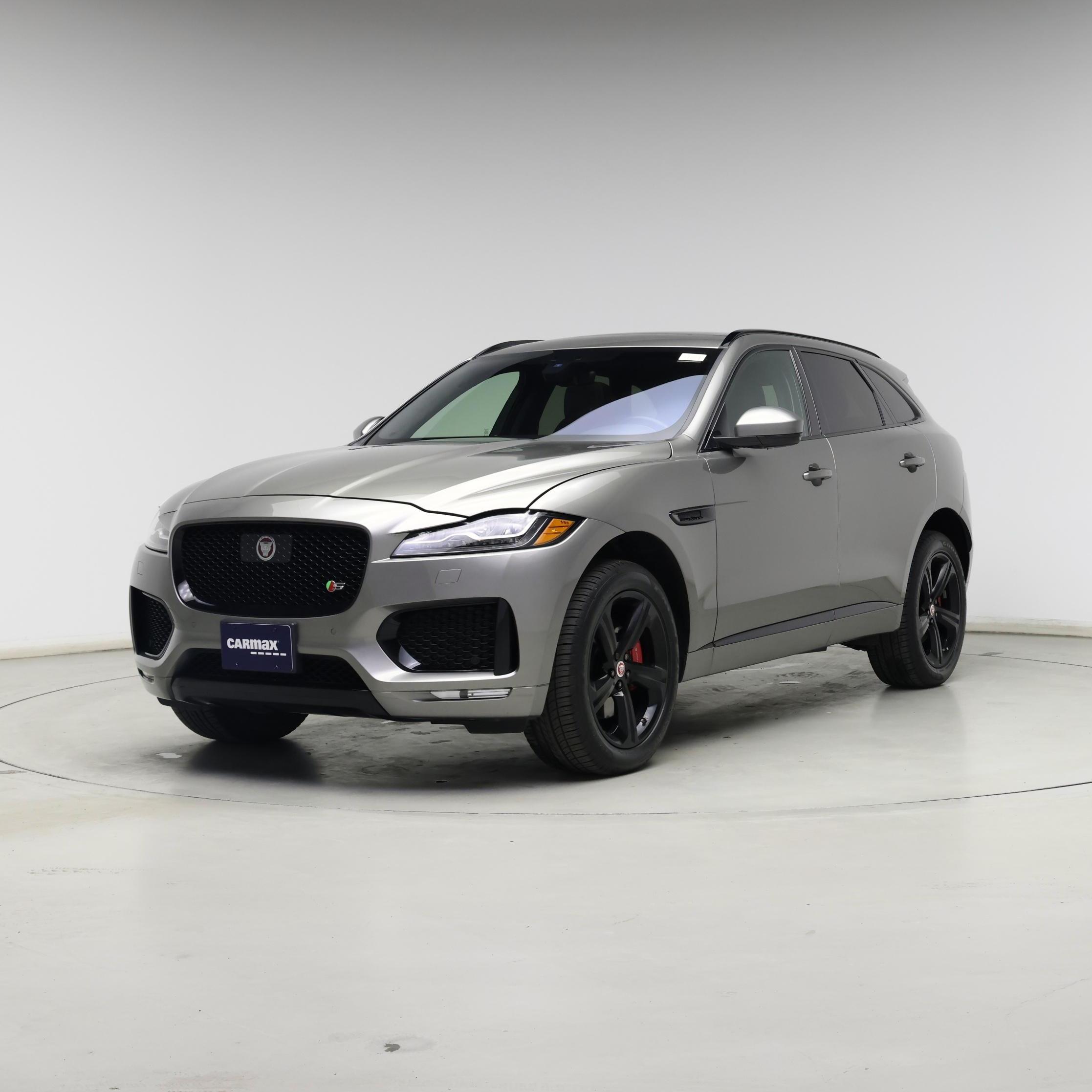 Thumbnail: 2019 Jaguar F-Pace - 4