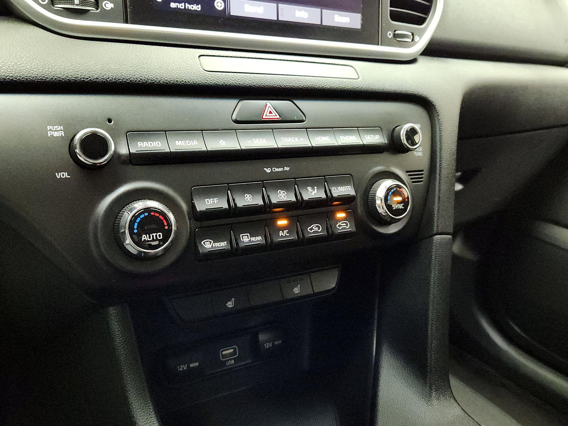 Thumbnail: 2021 Kia Sportage - 16