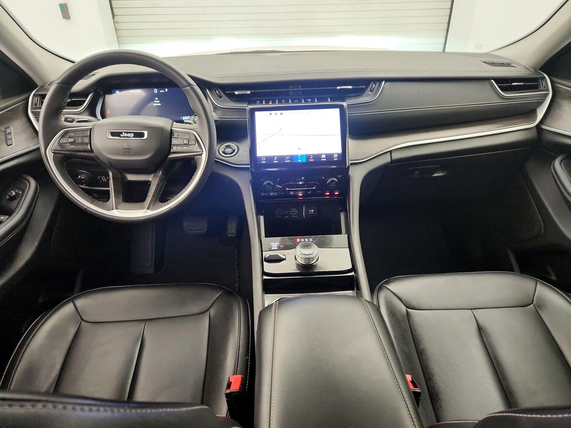 Thumbnail: 2023 Jeep Grand Cherokee - 9