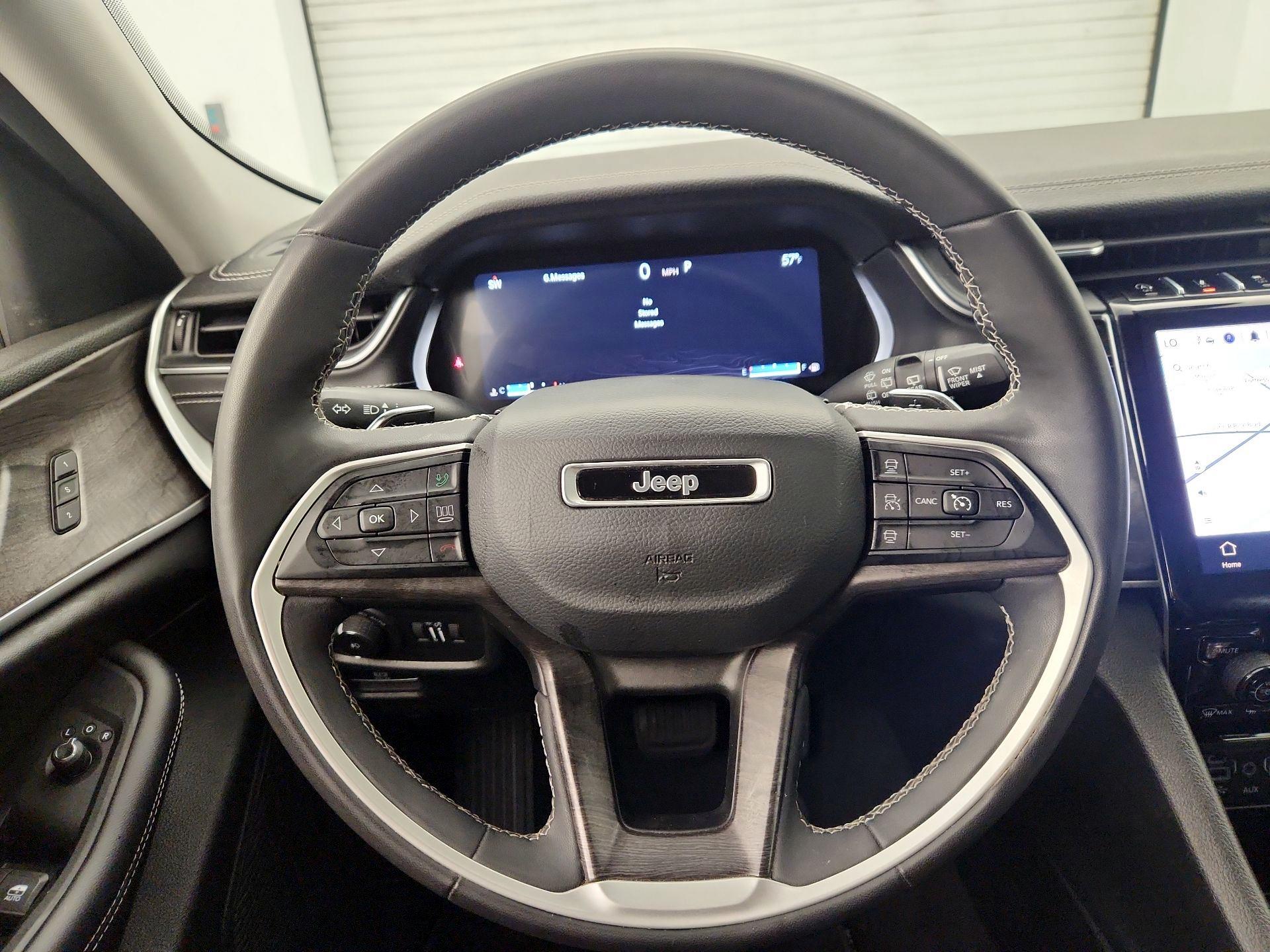 Thumbnail: 2023 Jeep Grand Cherokee - 10