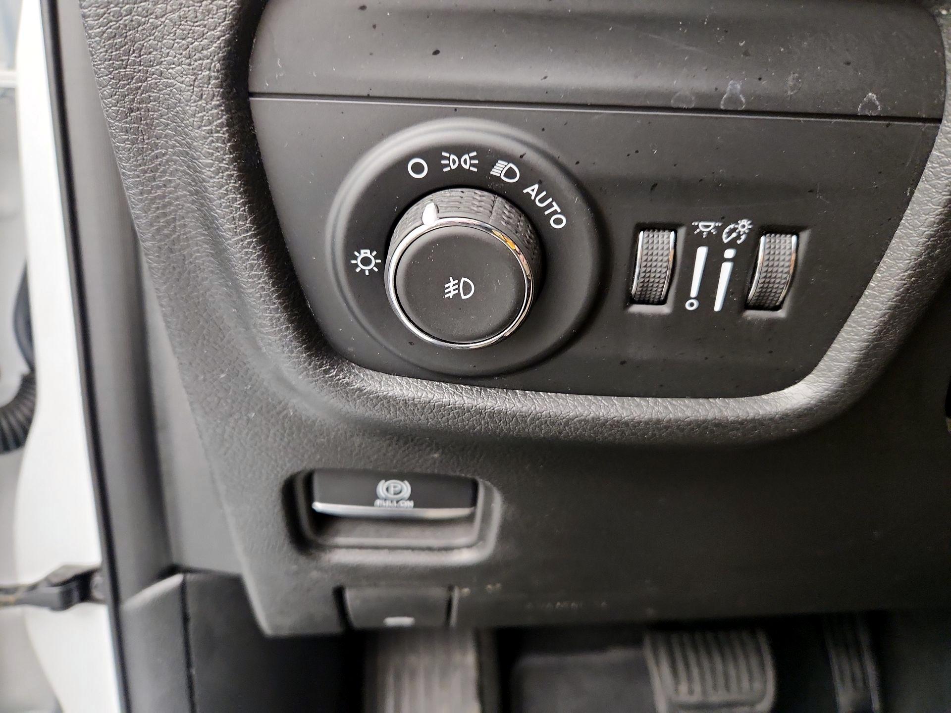 Thumbnail: 2023 Jeep Grand Cherokee - 13