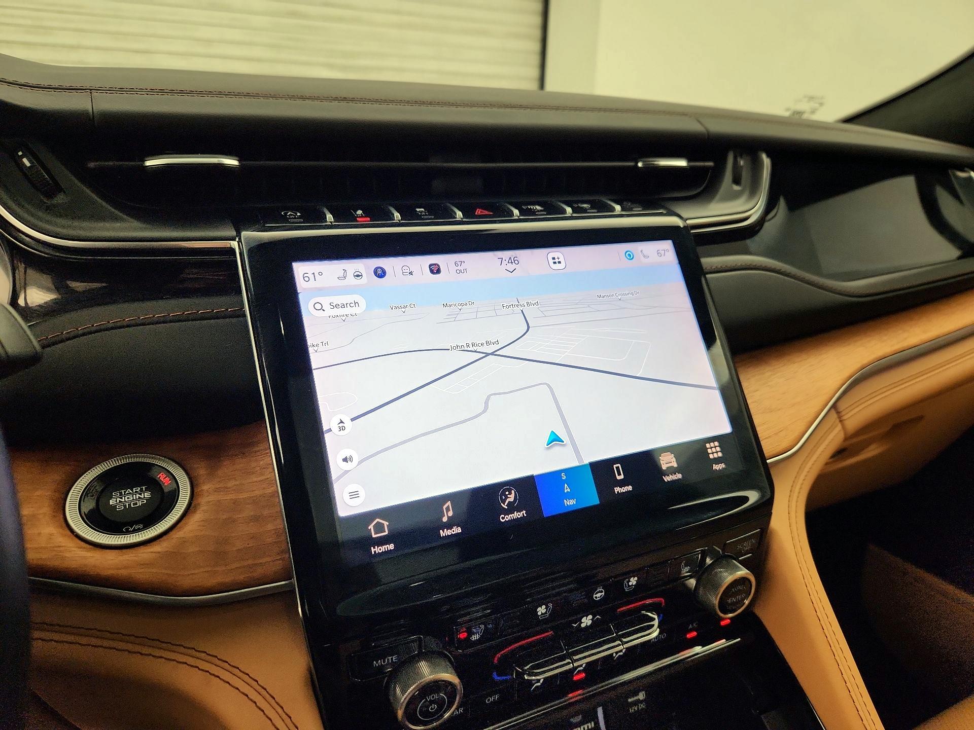 Thumbnail: 2023 Jeep Grand Cherokee - 14