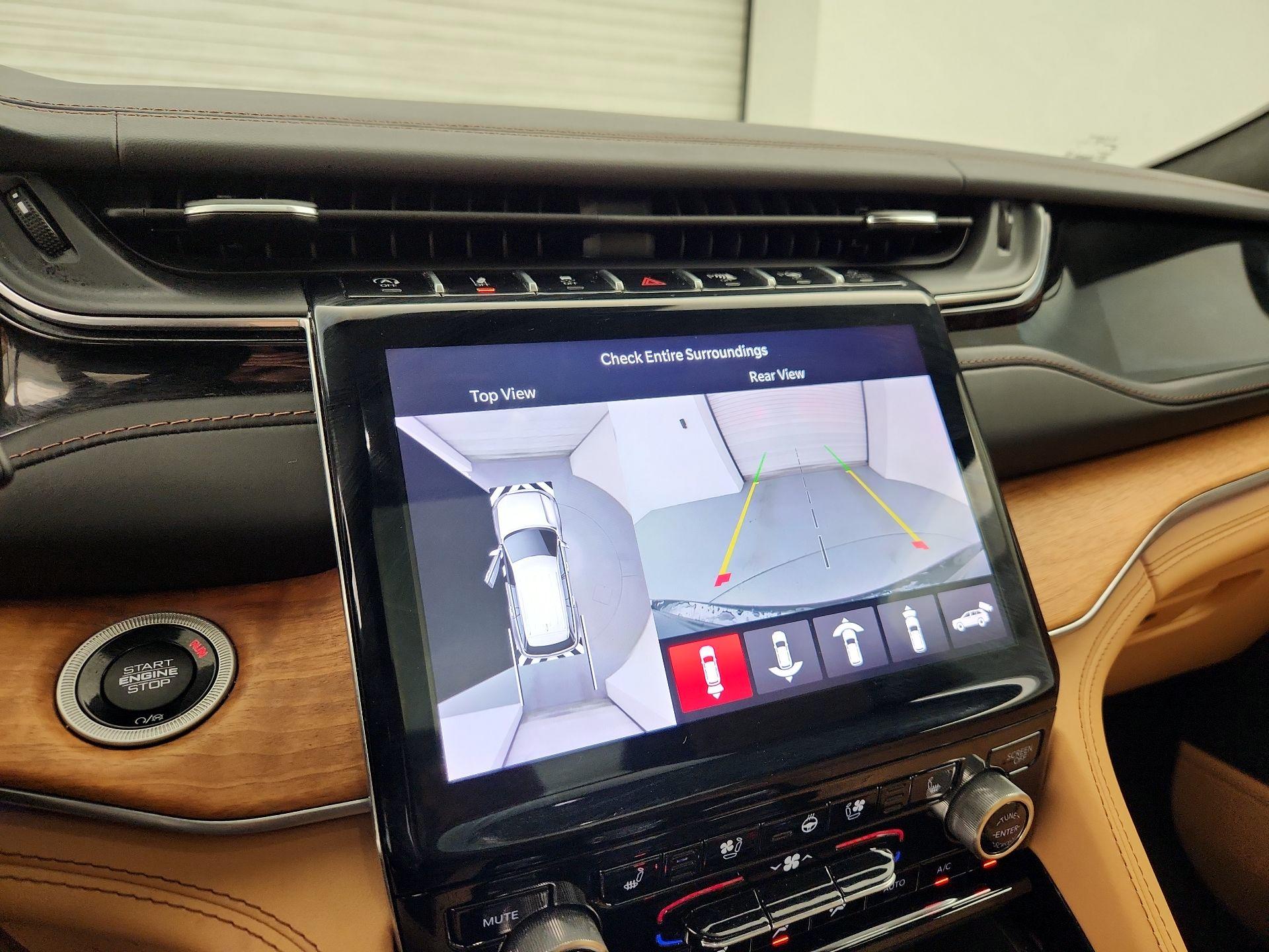 Thumbnail: 2023 Jeep Grand Cherokee - 15