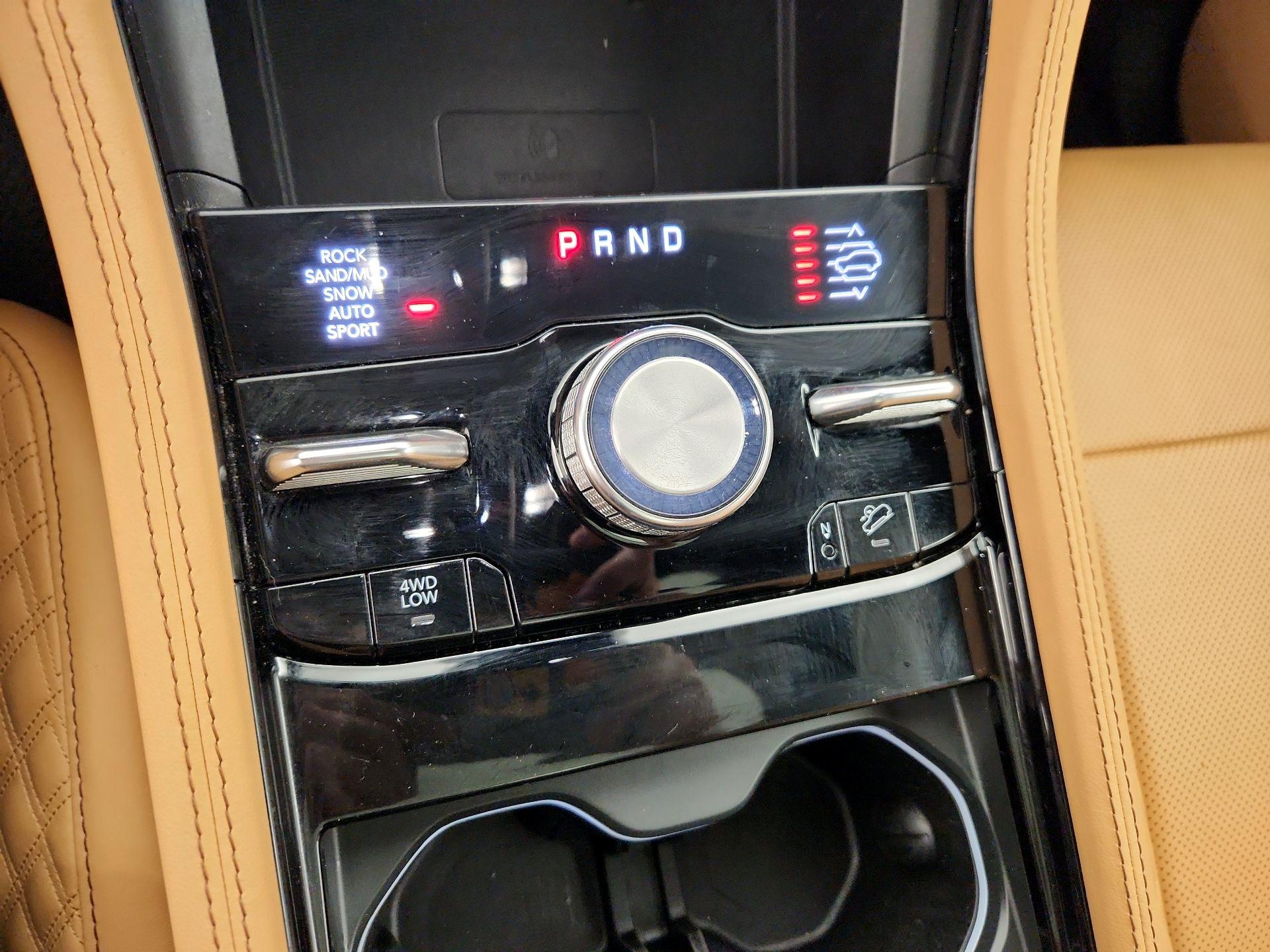 Thumbnail: 2023 Jeep Grand Cherokee - 18