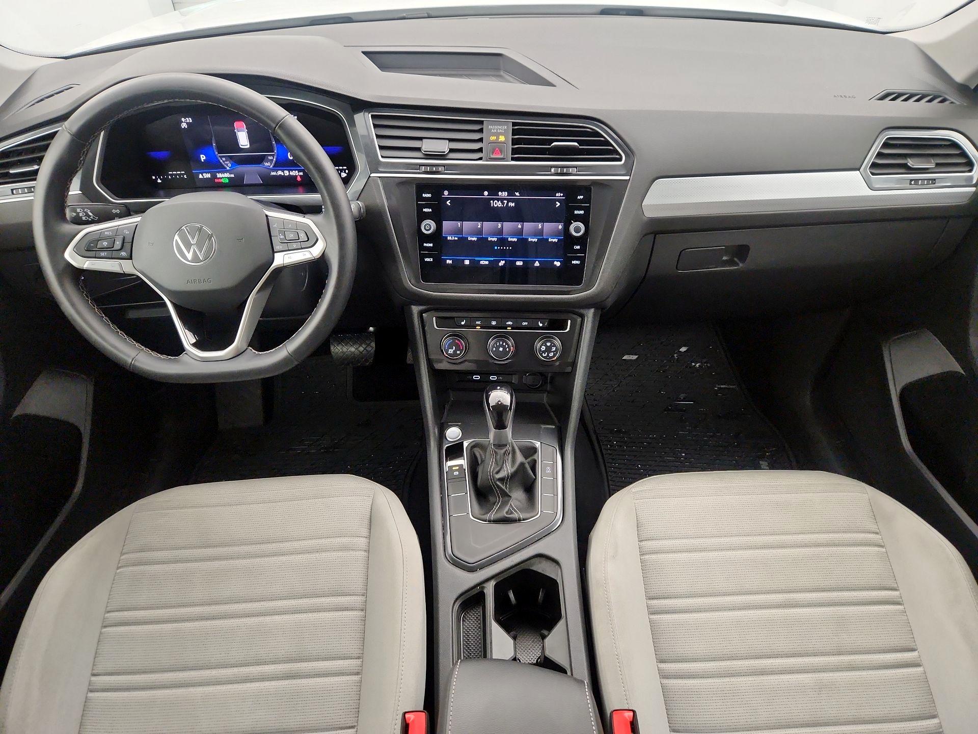 Thumbnail: 2024 Volkswagen Tiguan - 9