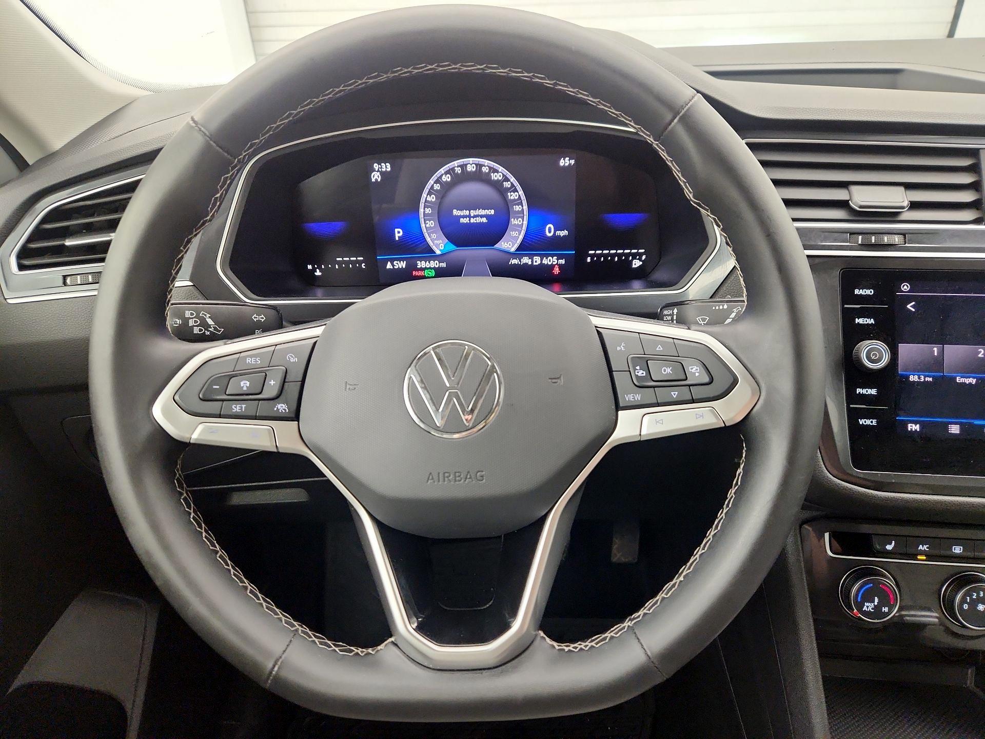 Thumbnail: 2024 Volkswagen Tiguan - 10