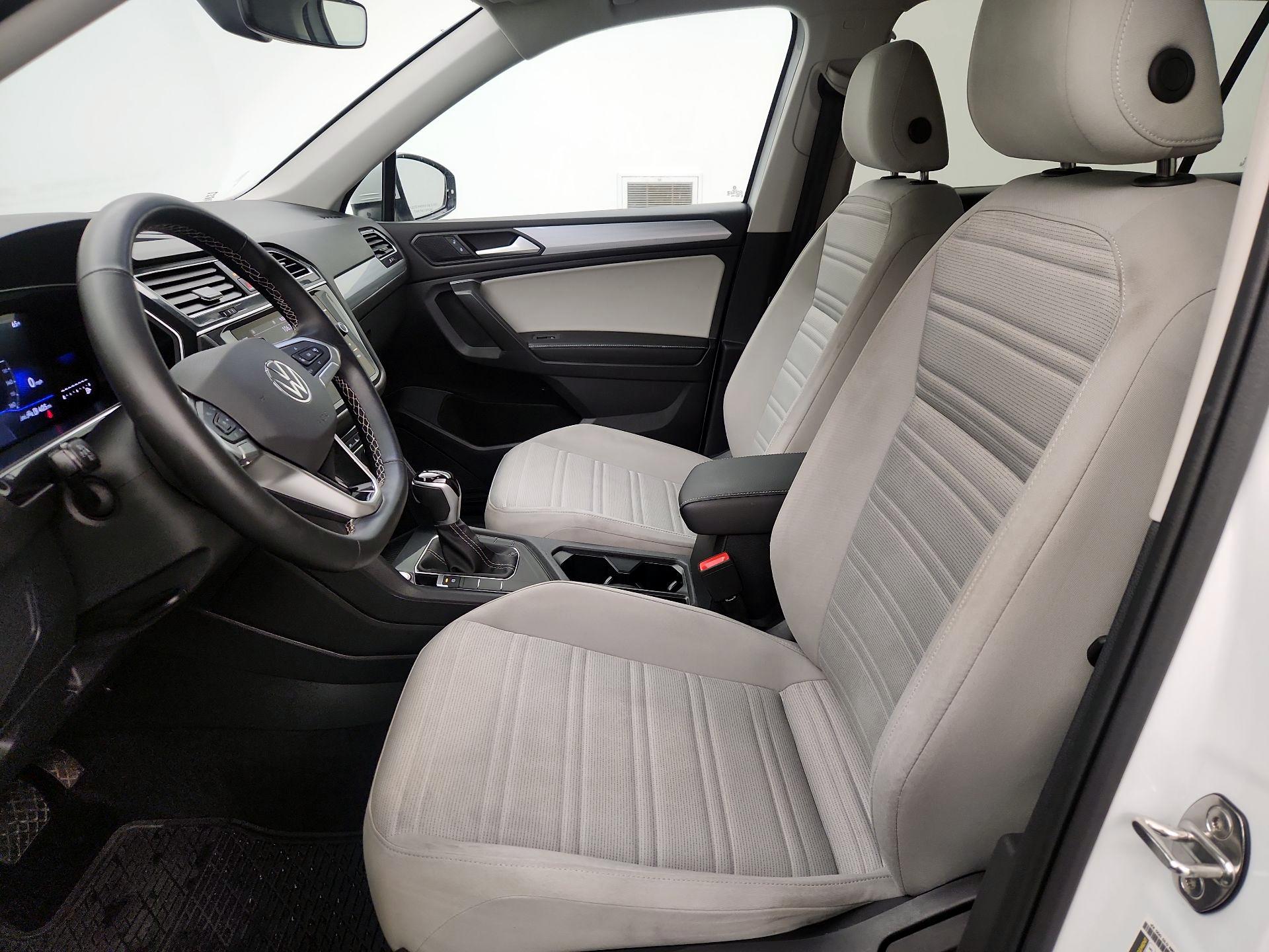 Thumbnail: 2024 Volkswagen Tiguan - 11