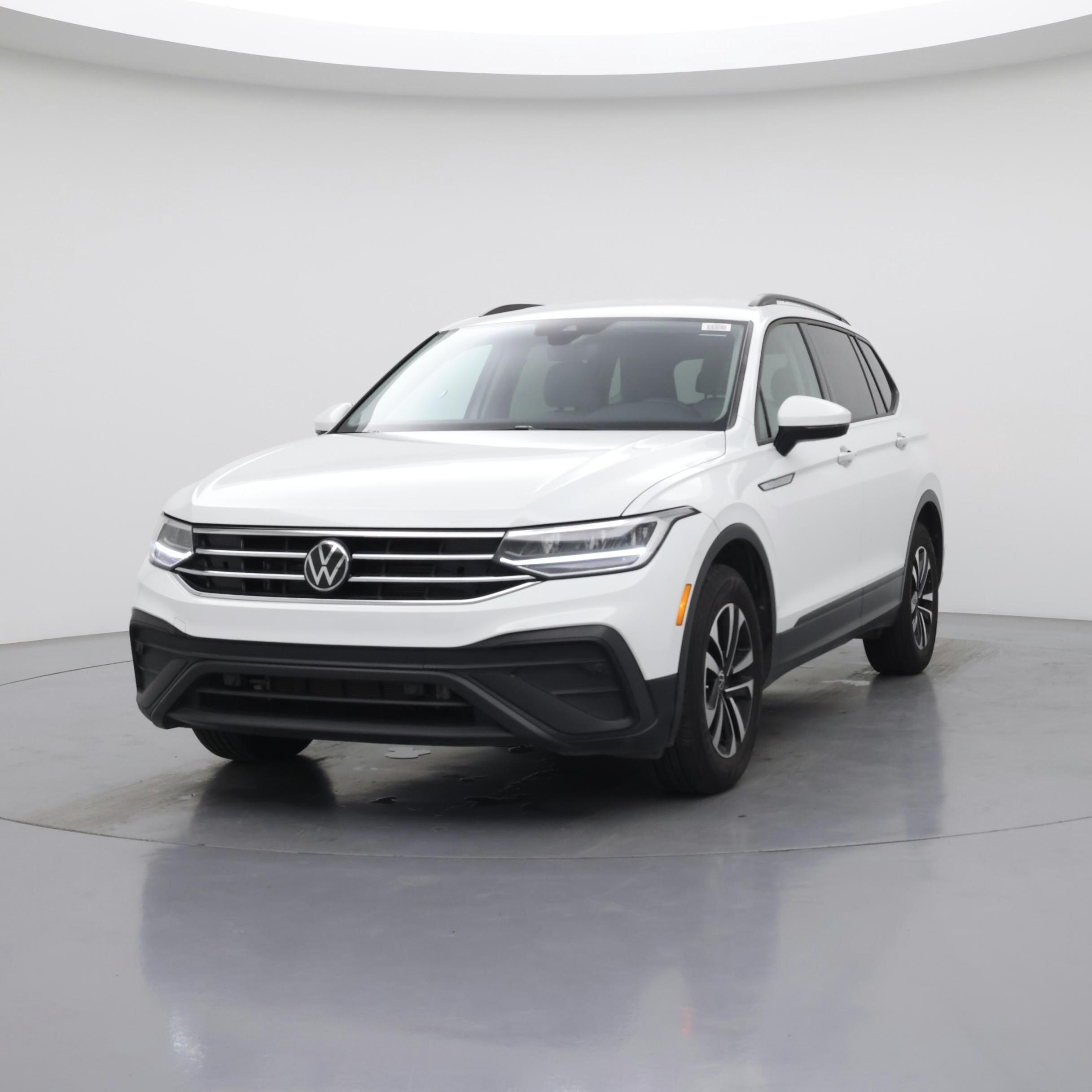 Thumbnail: 2024 Volkswagen Tiguan - 4