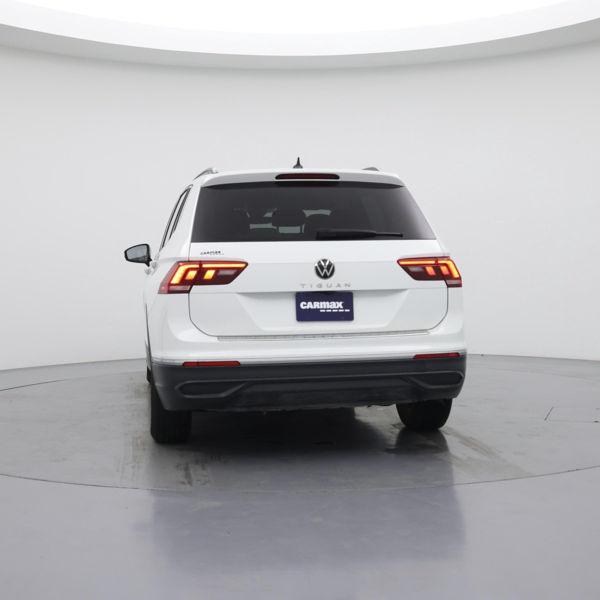 Thumbnail: 2024 Volkswagen Tiguan - 6