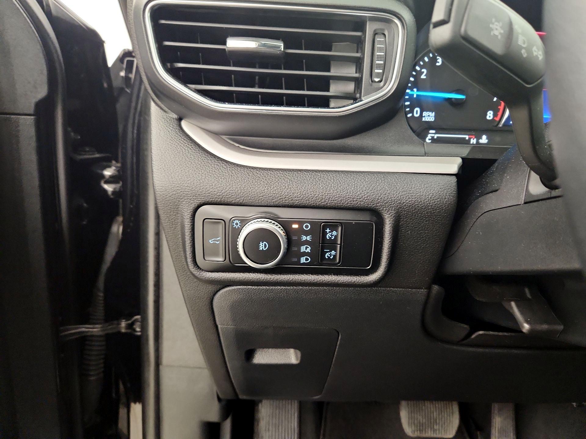 Thumbnail: 2023 Ford Explorer - 13