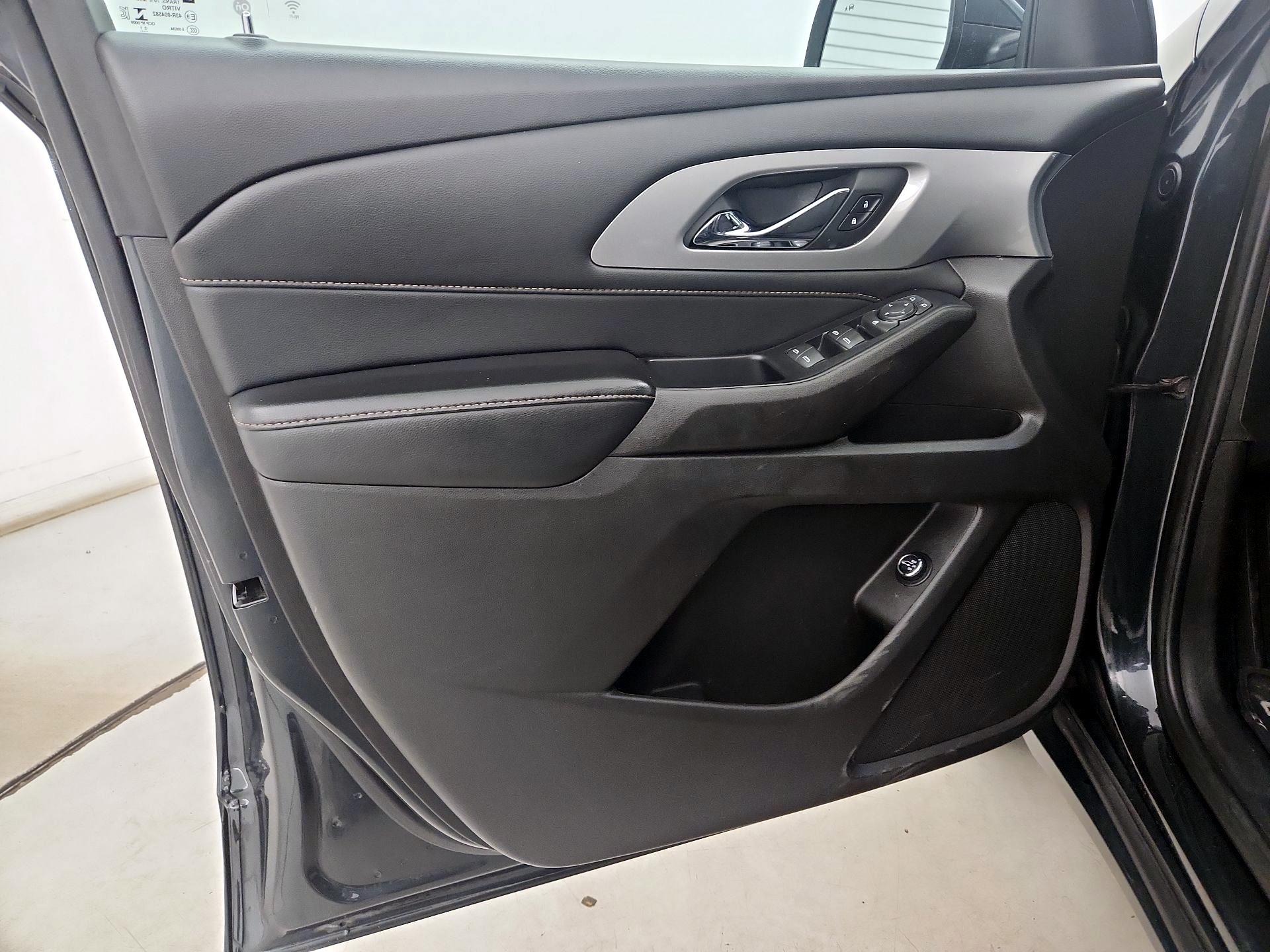 Thumbnail: 2021 Chevrolet Traverse - 12