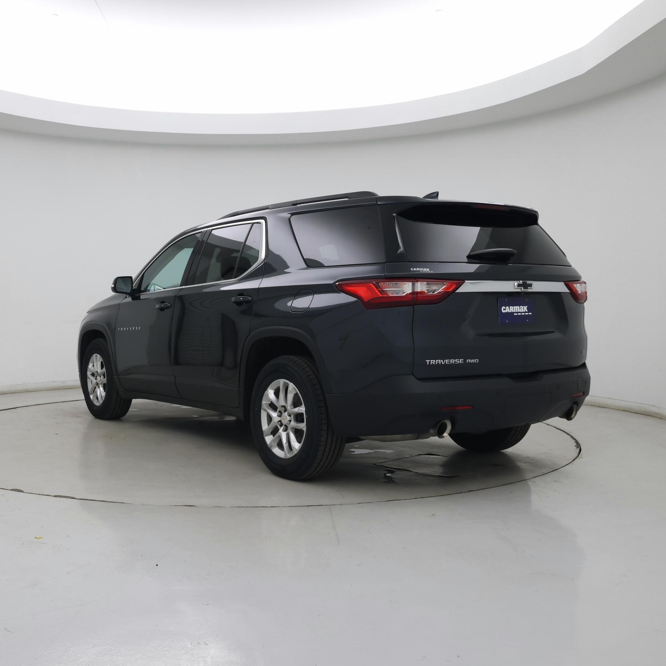 Thumbnail: 2021 Chevrolet Traverse - 2