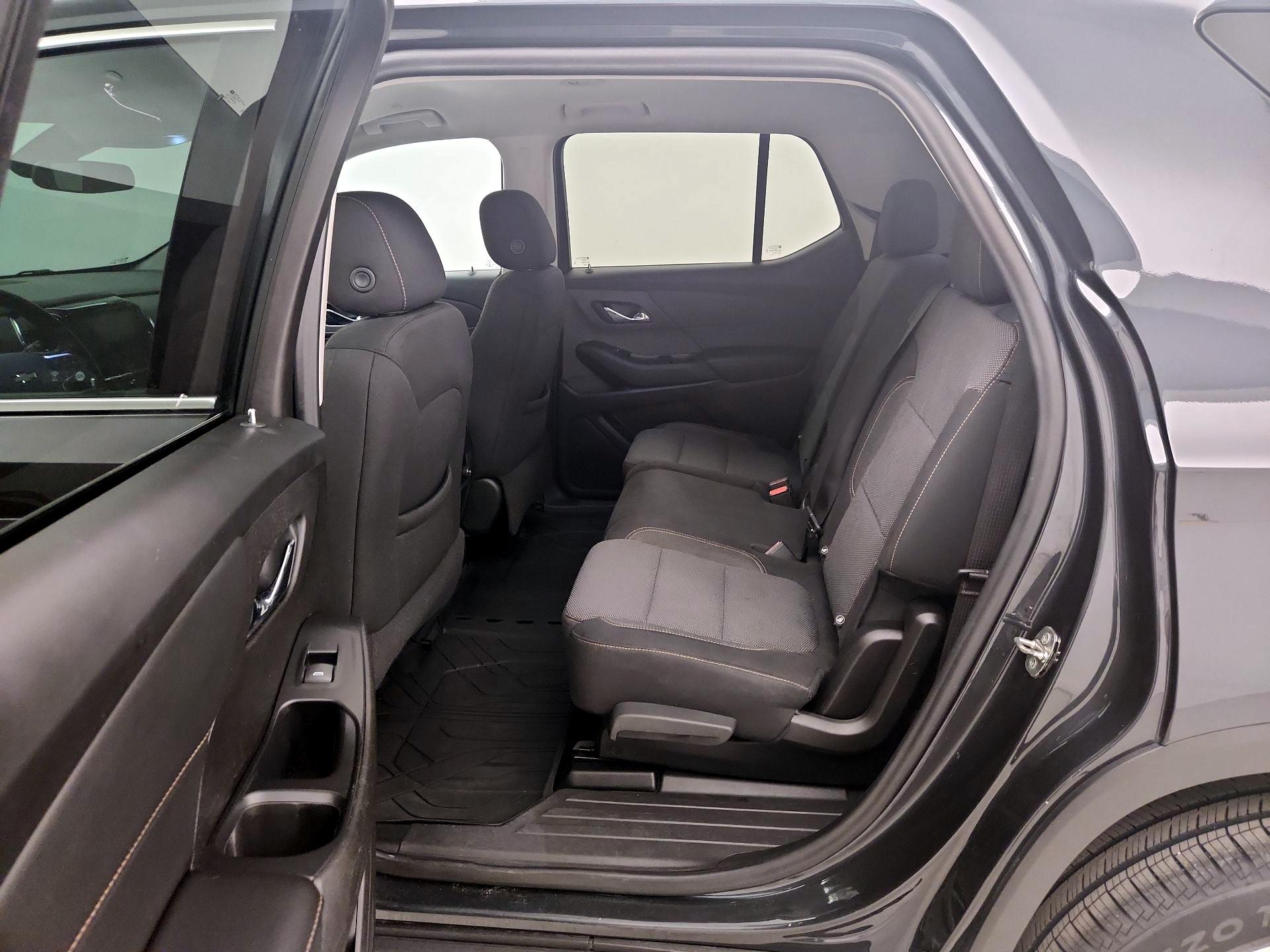 Thumbnail: 2021 Chevrolet Traverse - 19