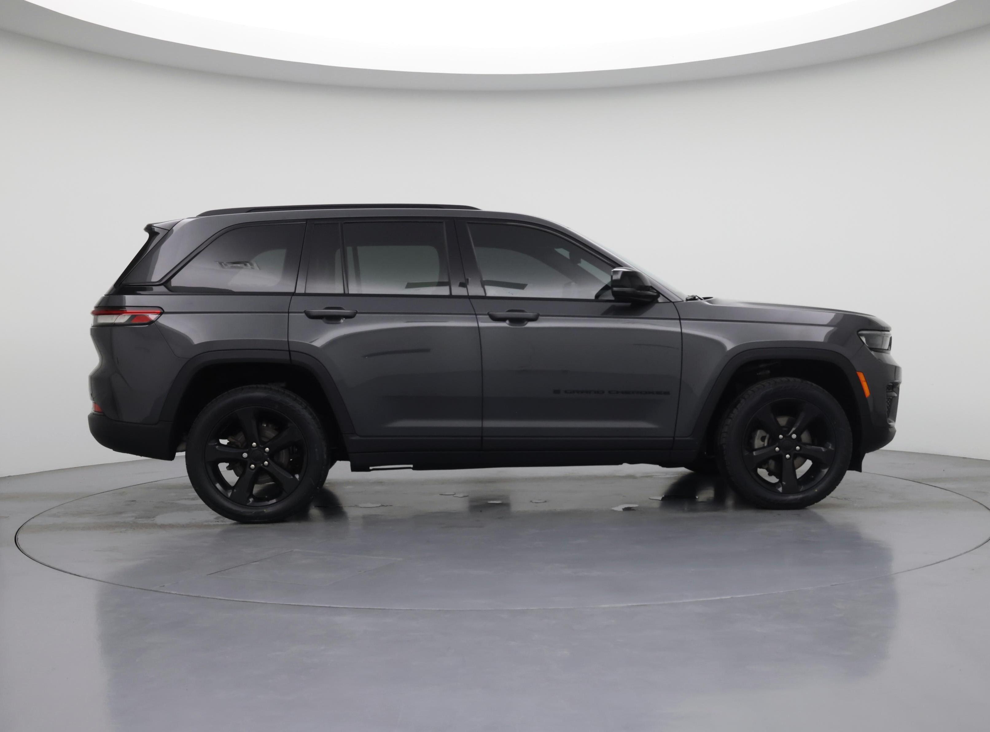 Thumbnail: 2022 Jeep Grand Cherokee - 7