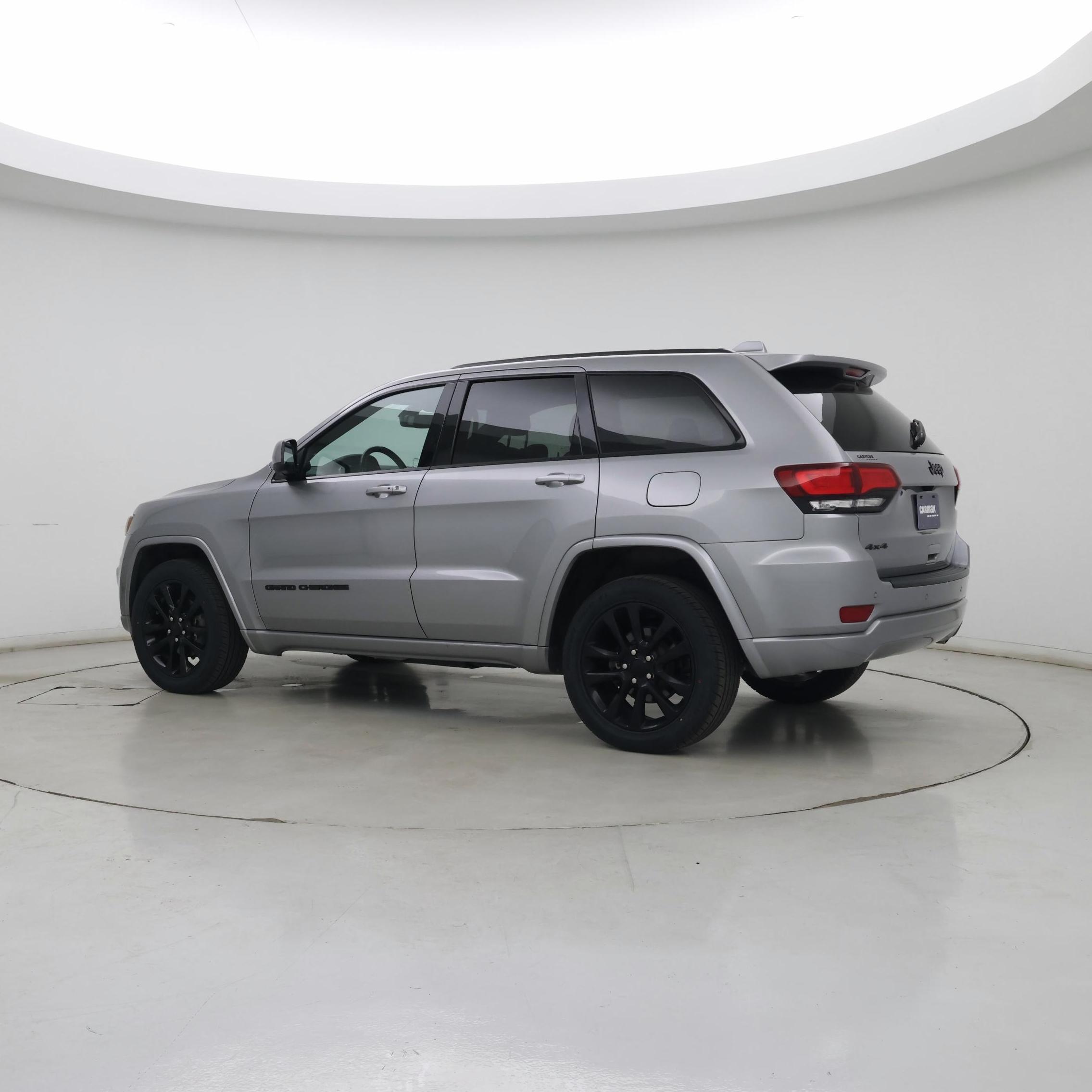 Thumbnail: 2020 Jeep Grand Cherokee - 3