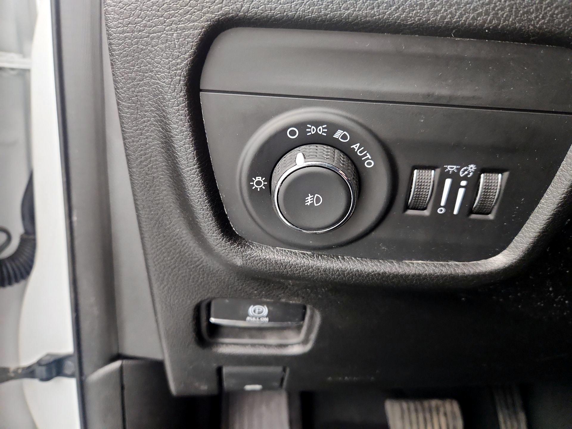 Thumbnail: 2023 Jeep Grand Cherokee L - 13