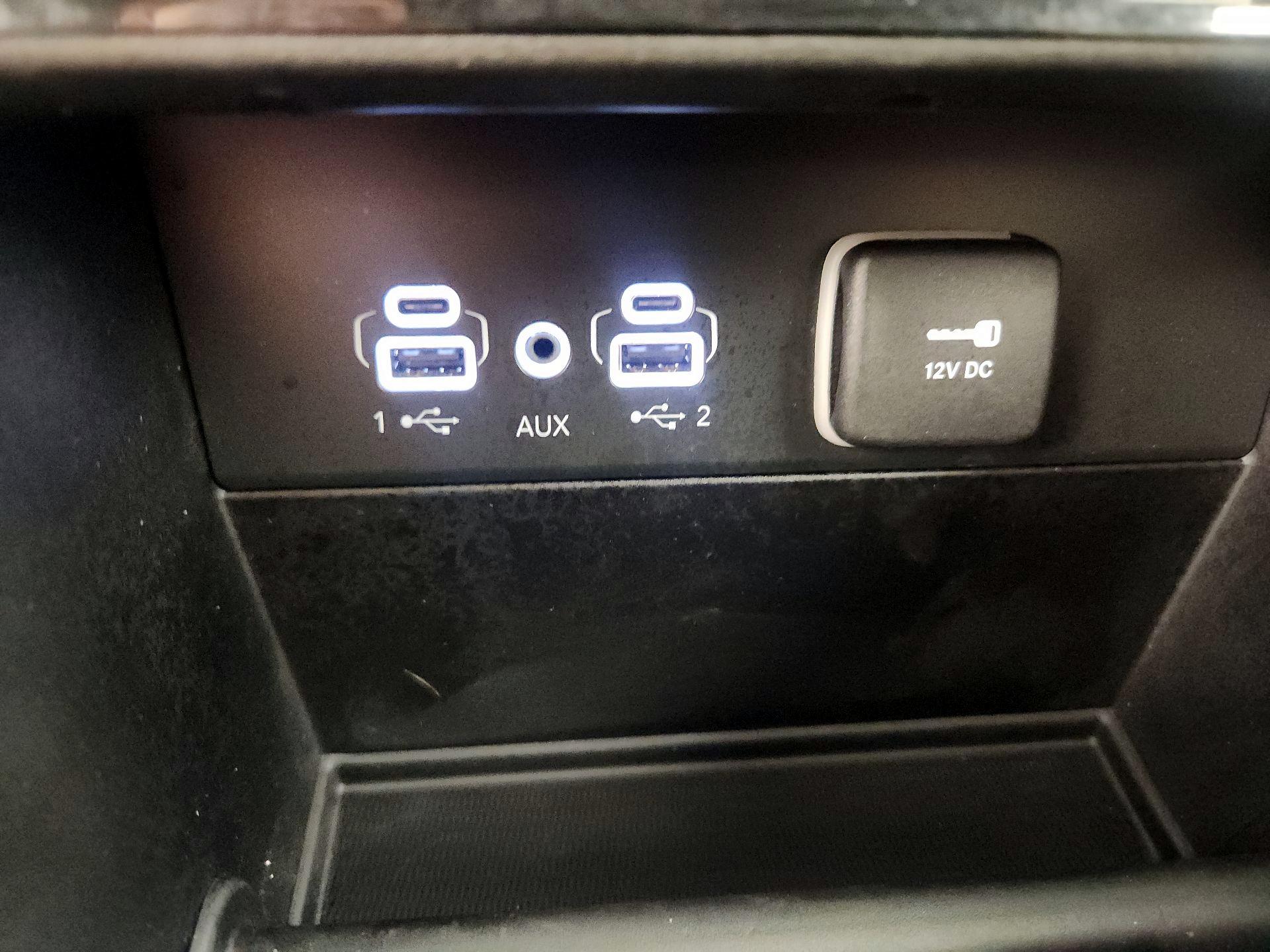 Thumbnail: 2023 Jeep Grand Cherokee L - 19