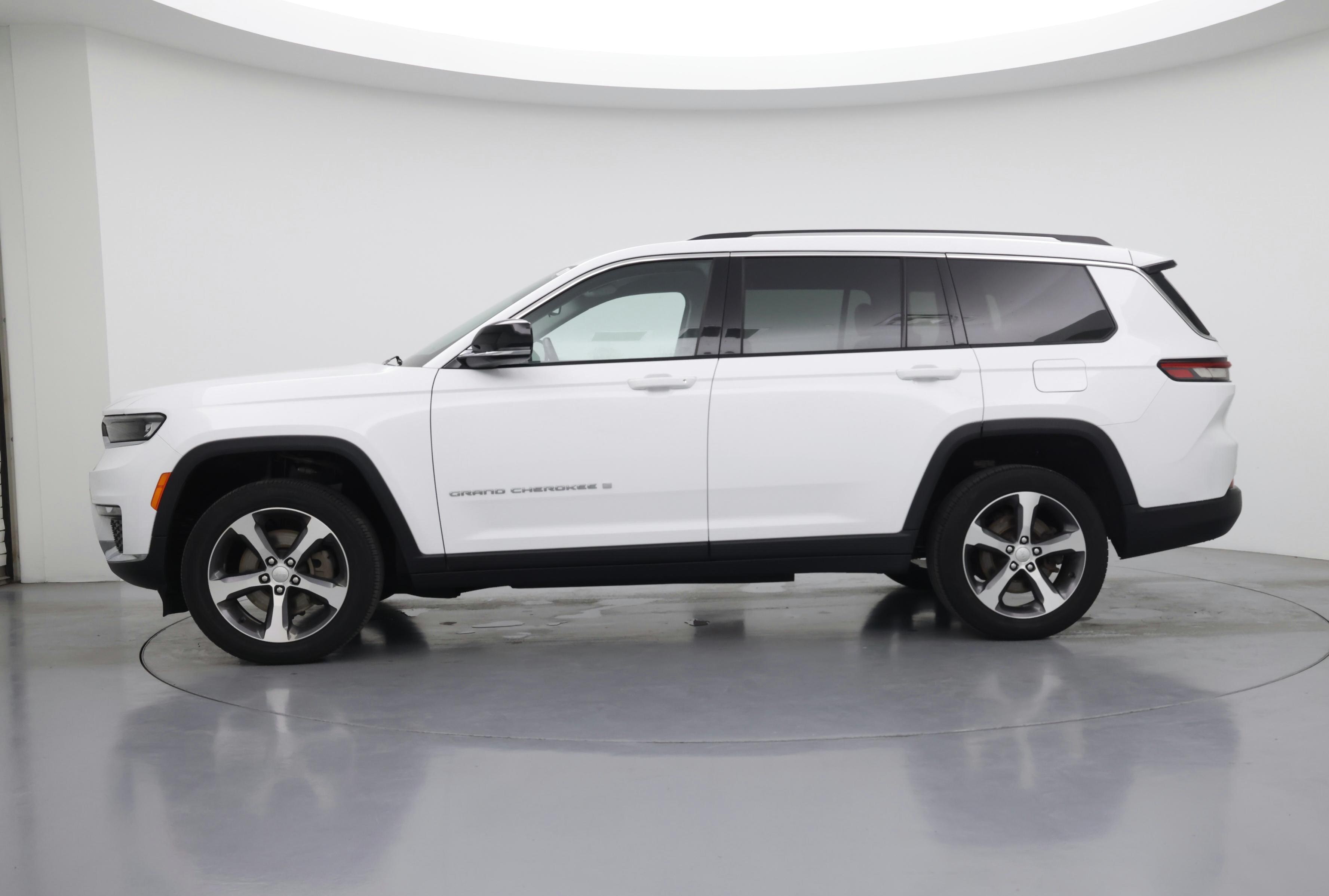 Thumbnail: 2023 Jeep Grand Cherokee L - 3