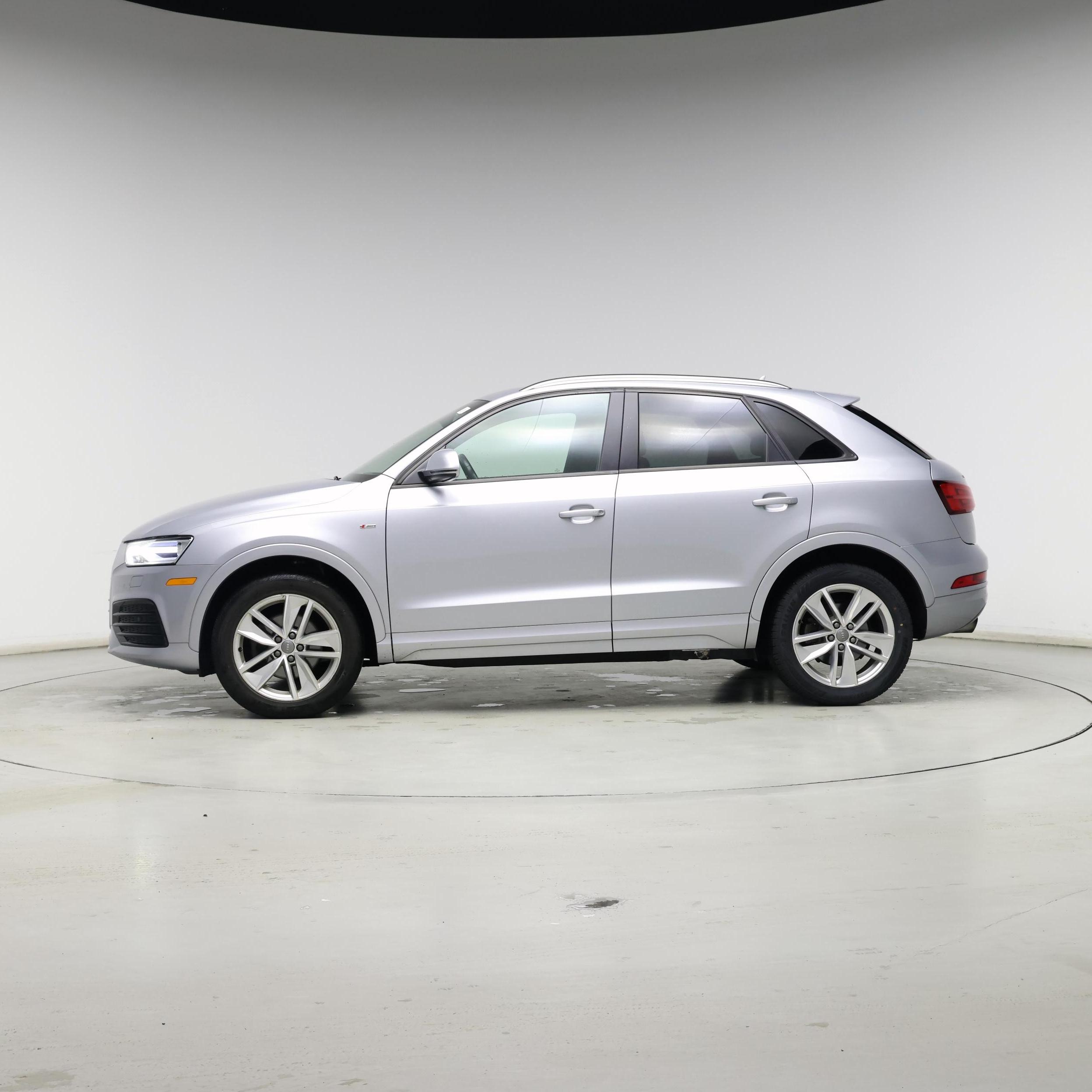 Thumbnail: 2018 Audi Q3 - 3