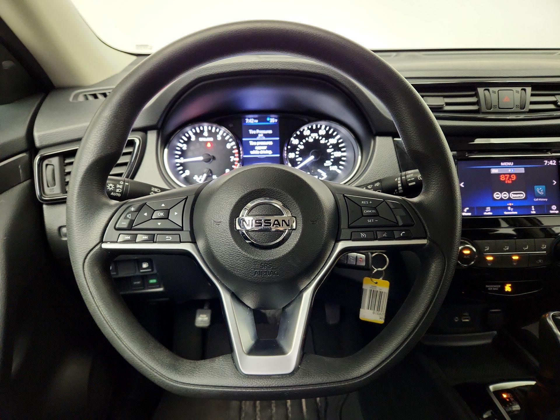 Thumbnail: 2020 Nissan Rogue - 10