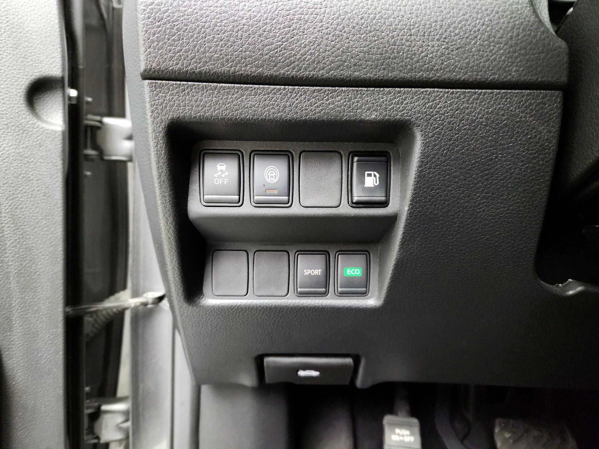 Thumbnail: 2020 Nissan Rogue - 13