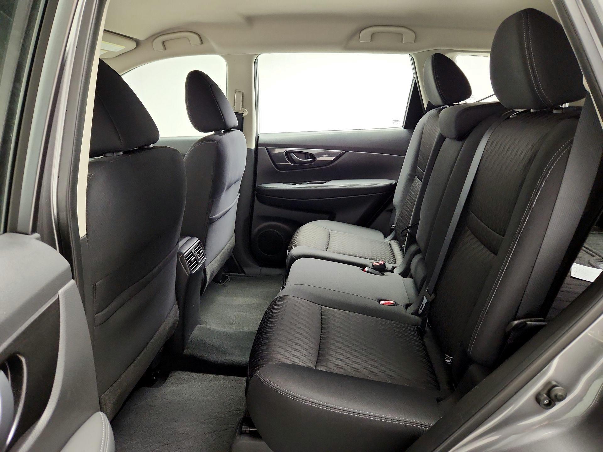 Thumbnail: 2020 Nissan Rogue - 19