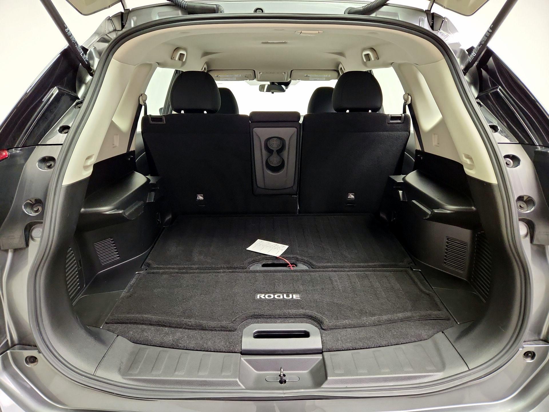 Thumbnail: 2020 Nissan Rogue - 20