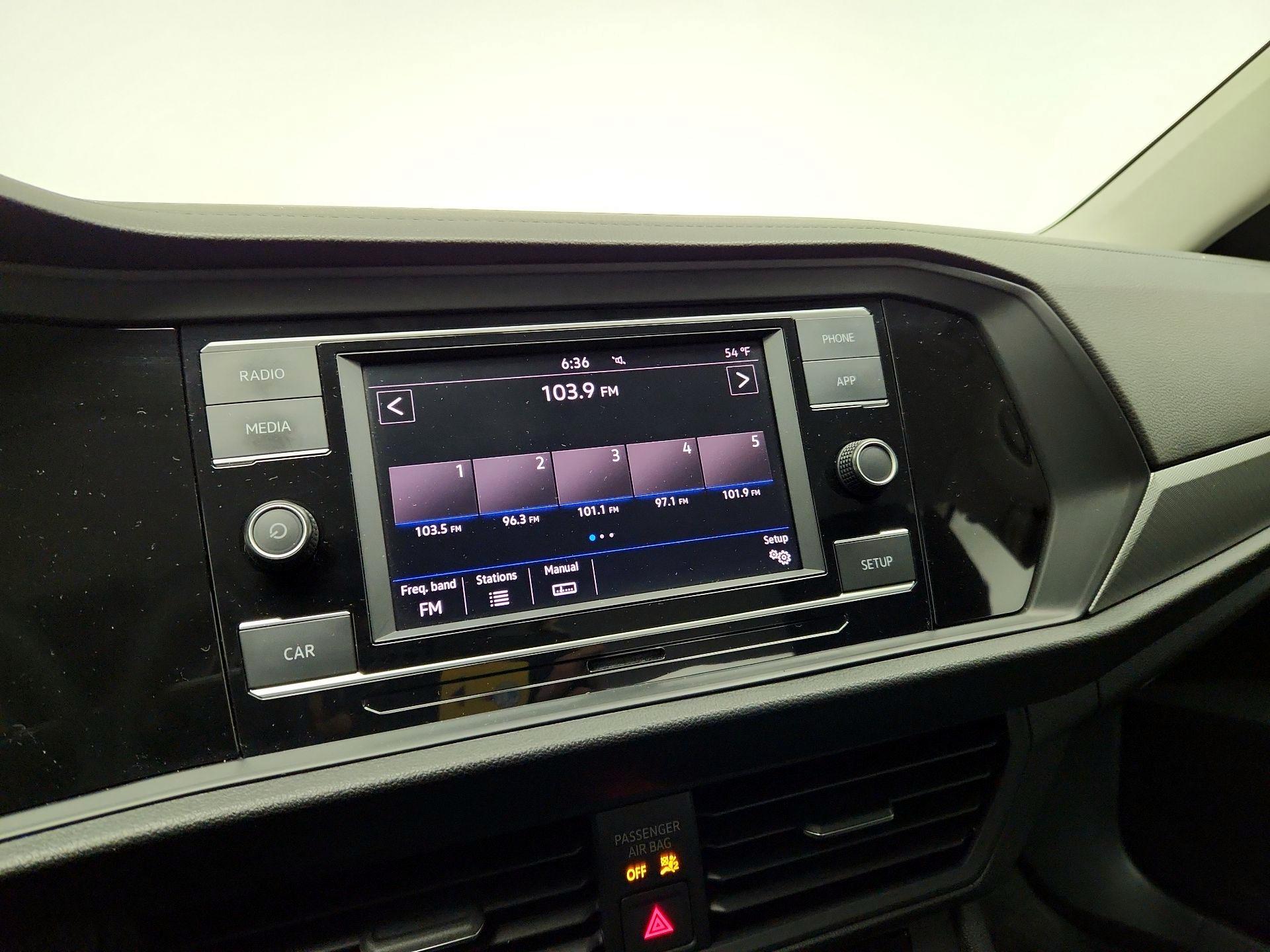 Thumbnail: 2019 Volkswagen Jetta - 15