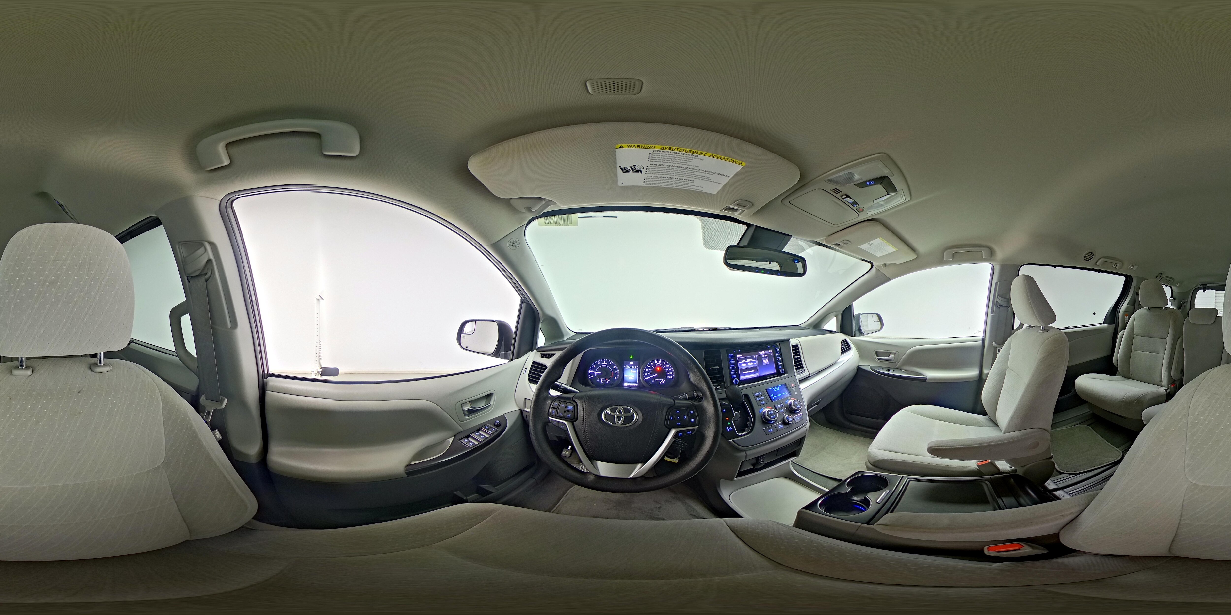 2020 Toyota Sienna LE - Photo 26