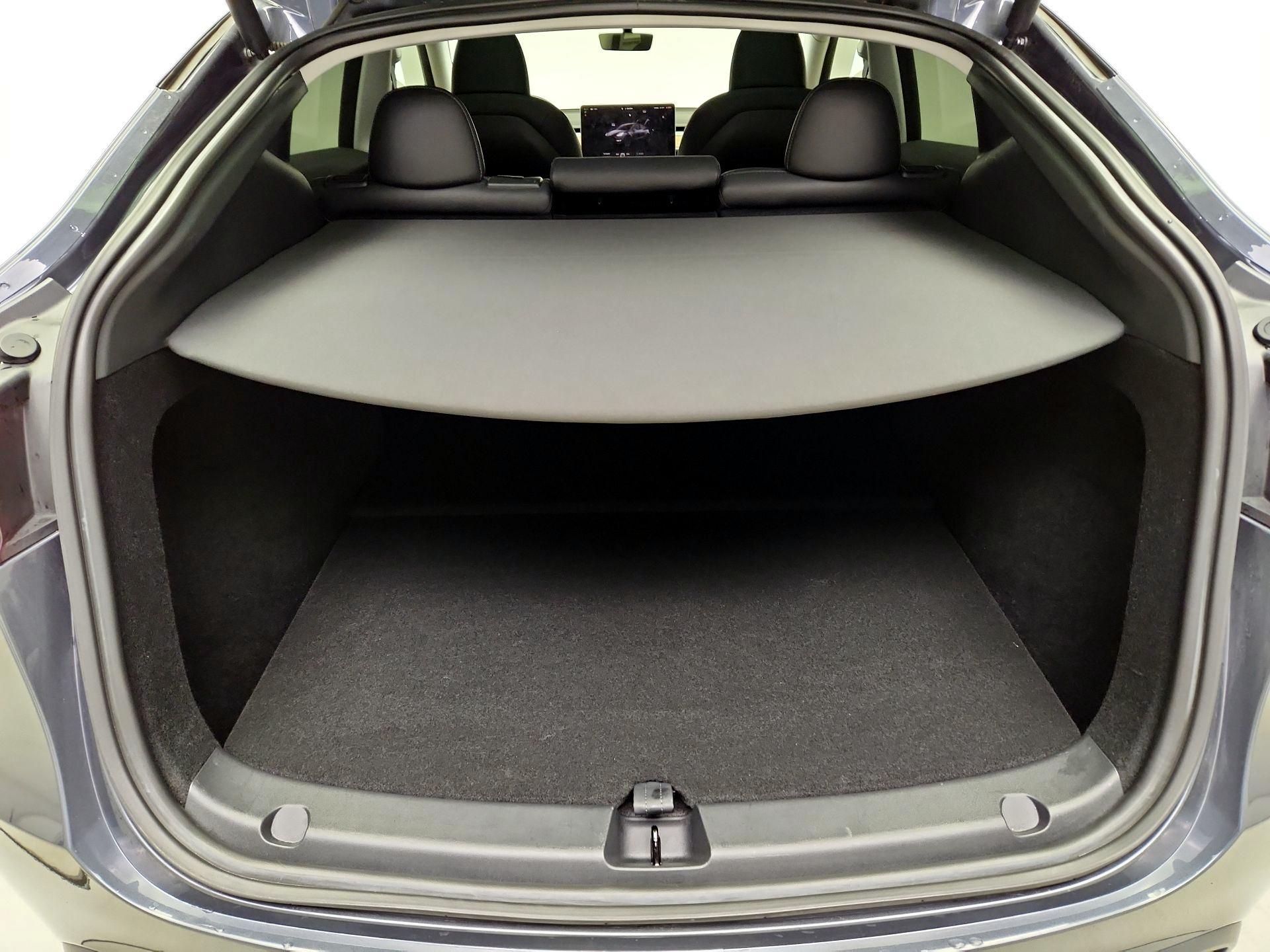 Thumbnail: 2023 Tesla Model Y - 20