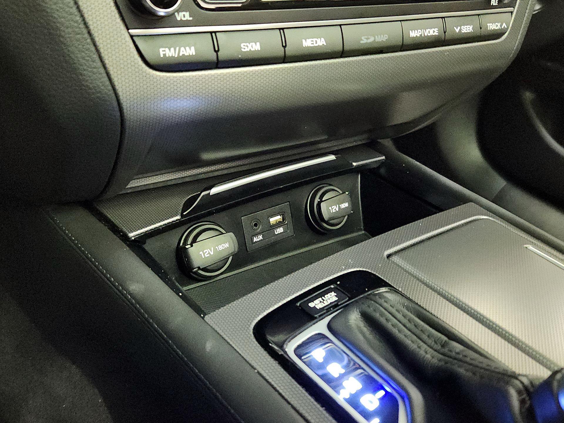 Thumbnail: 2017 Genesis G80 - 19