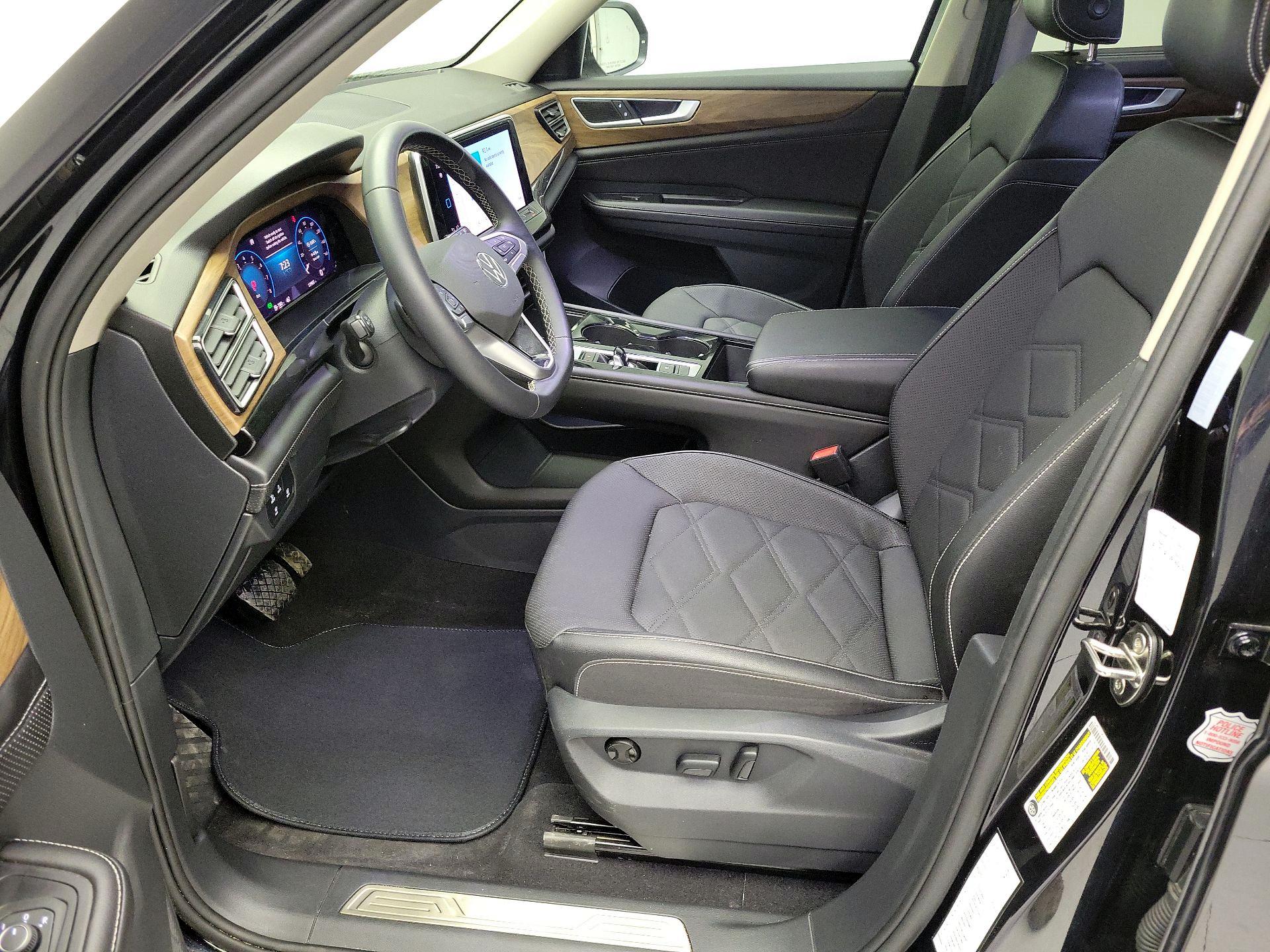 Thumbnail: 2025 Volkswagen Atlas - 11