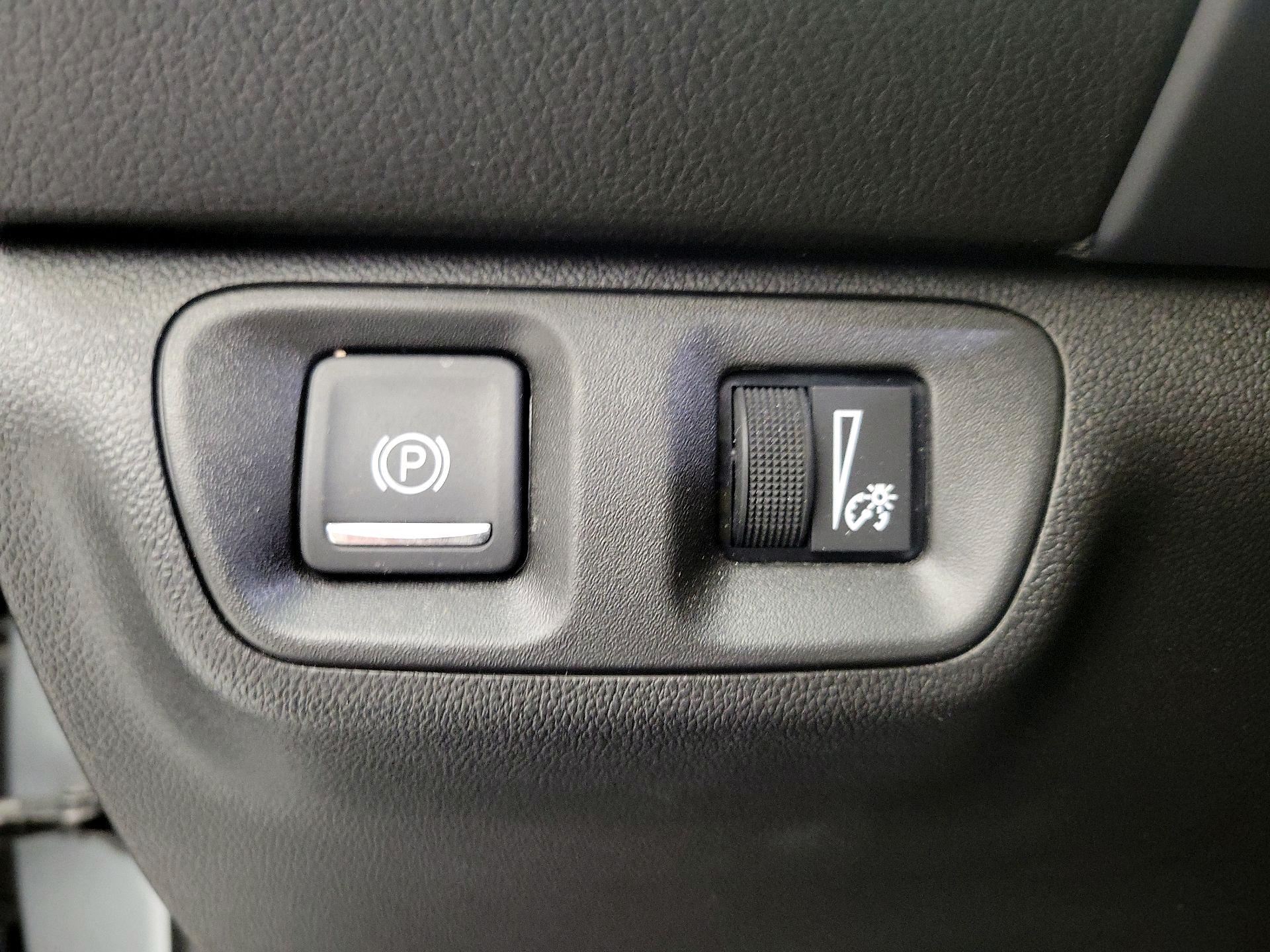 Thumbnail: 2023 GMC Acadia - 13