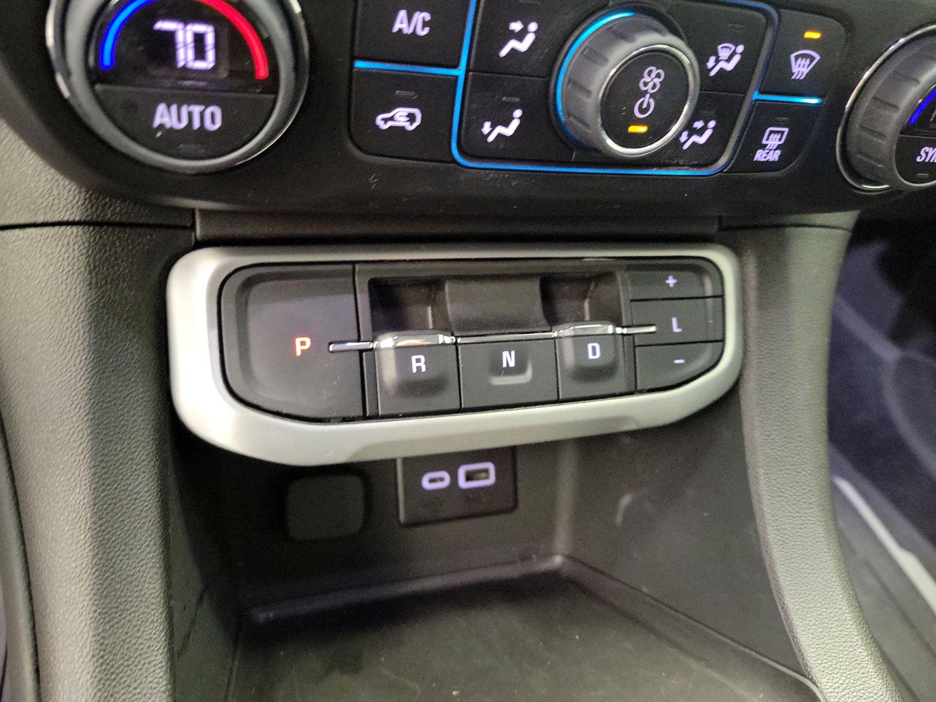 Thumbnail: 2023 GMC Acadia - 17