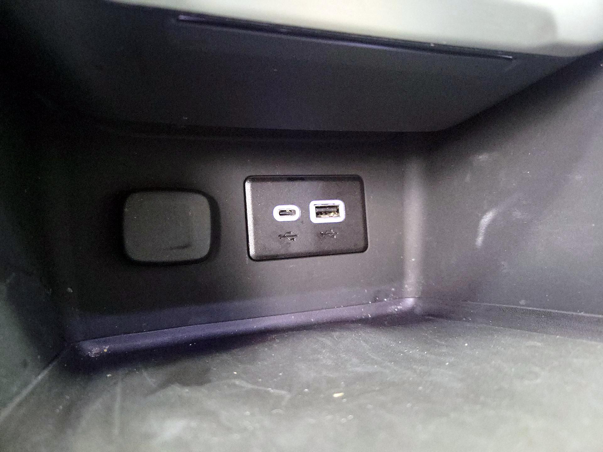 Thumbnail: 2023 GMC Acadia - 18