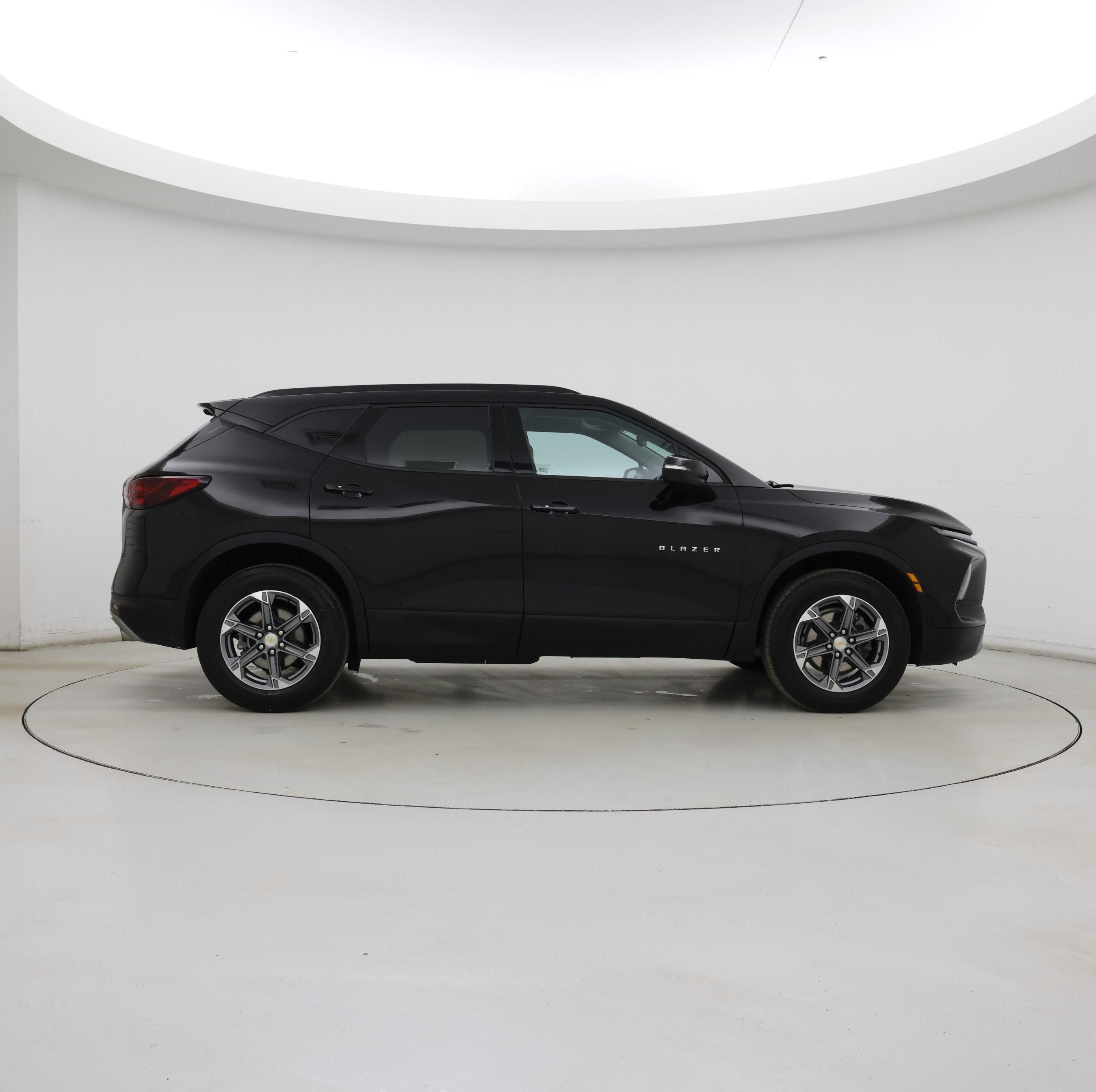 Thumbnail: 2023 Chevrolet Blazer - 7