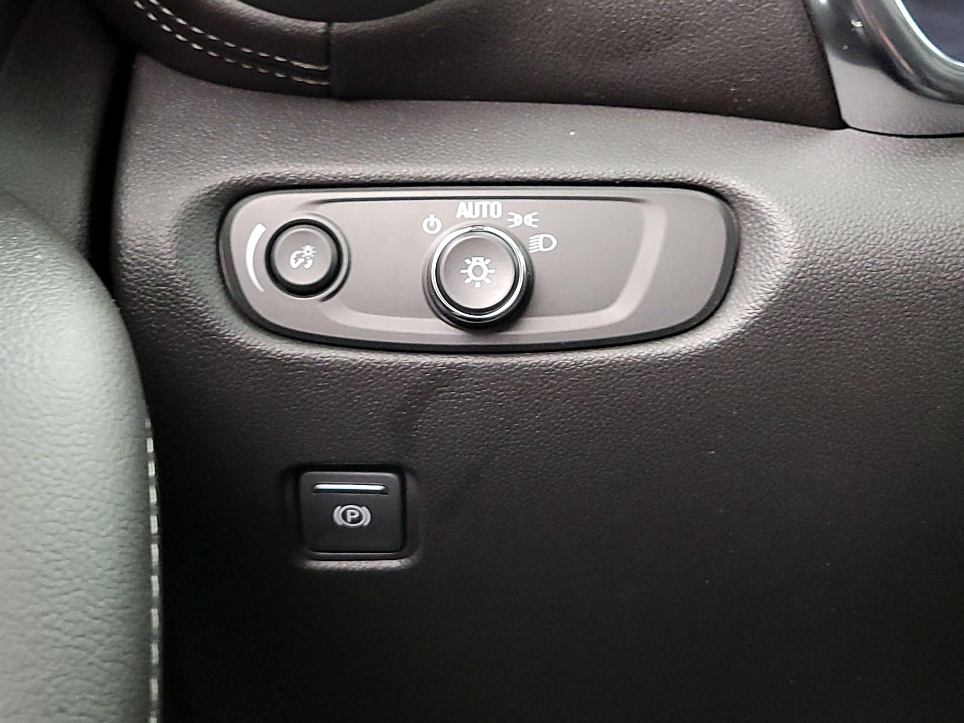 Thumbnail: 2023 Chevrolet Blazer - 13