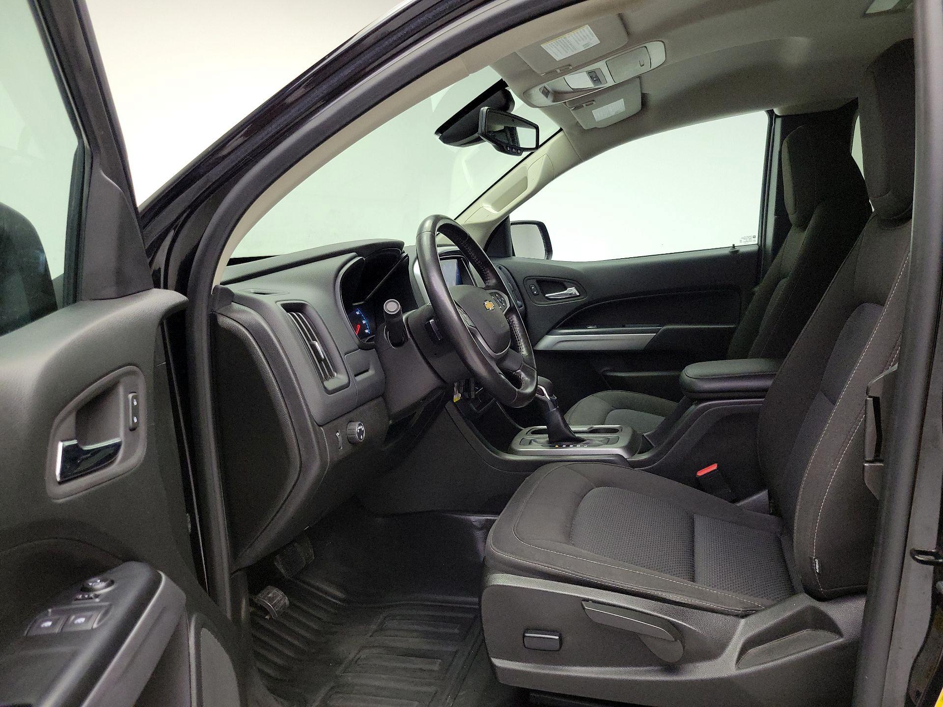 Thumbnail: 2022 Chevrolet Colorado - 11