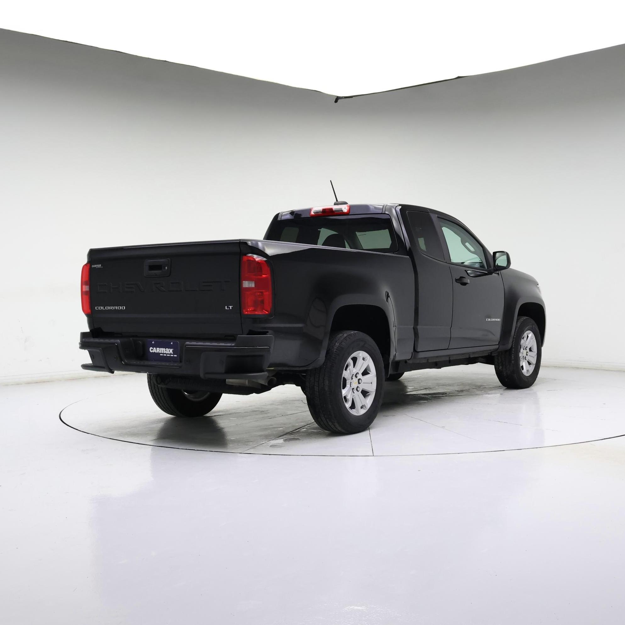 Thumbnail: 2022 Chevrolet Colorado - 8