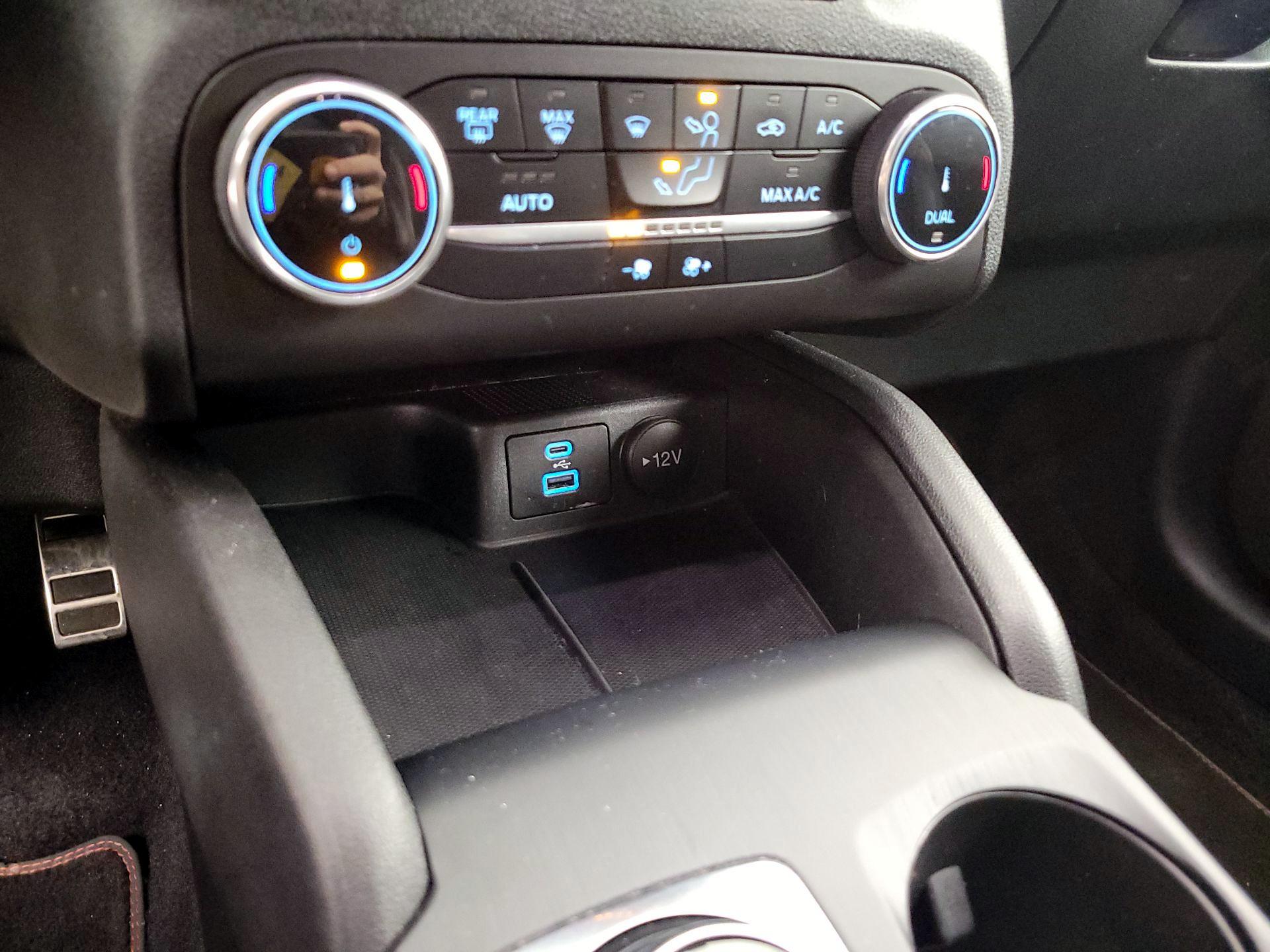 Thumbnail: 2023 Ford Escape - 18